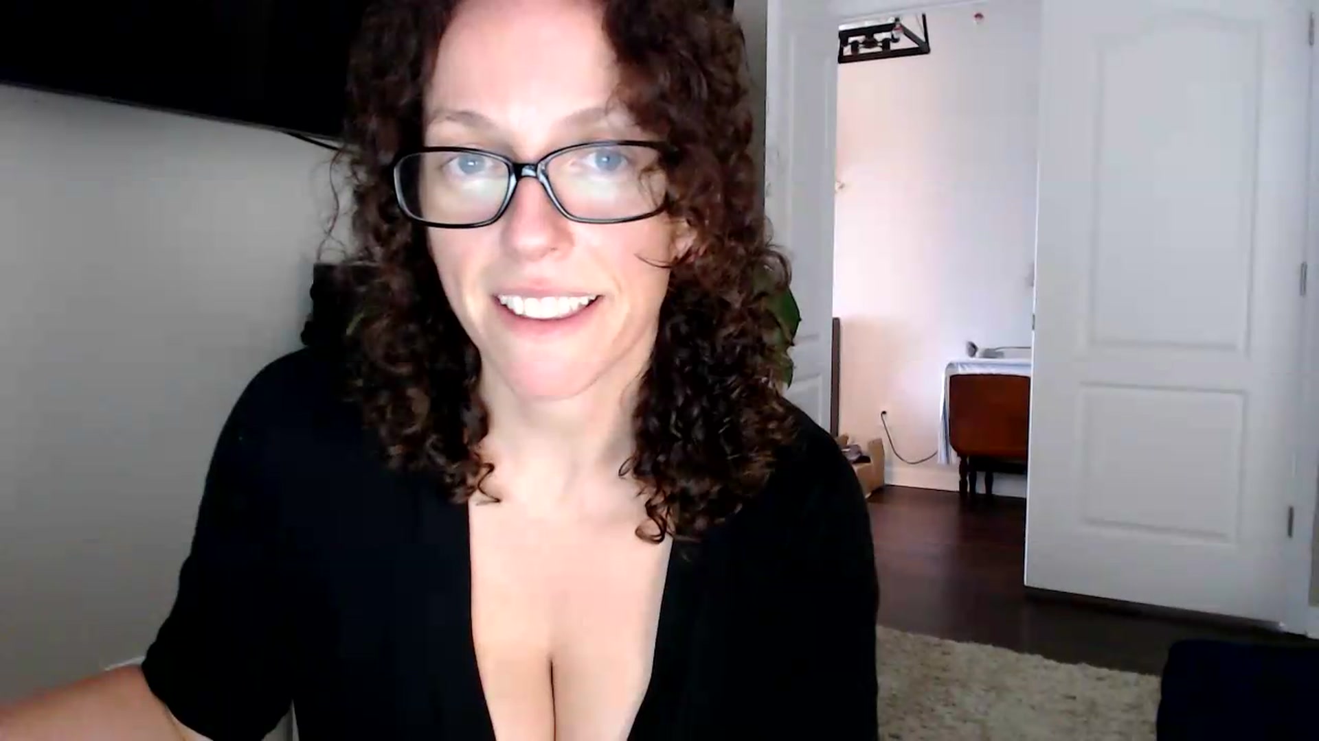 Gallery image thumbnail from Sarah_Stark's myfreecams stream on, 05/27/2026, 13:33 image 18 of 20