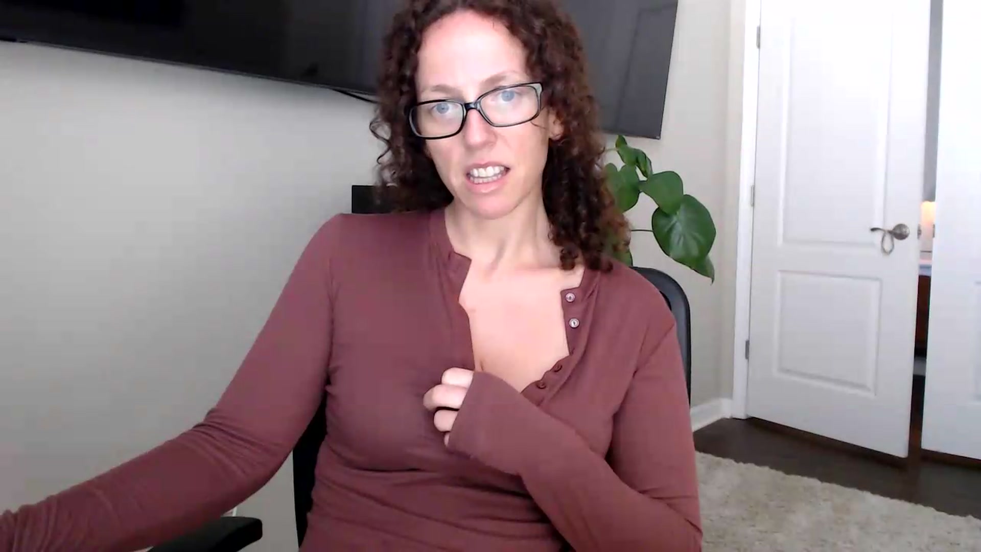 Gallery image thumbnail from Sarah_Stark's myfreecams stream on, 05/29/2026, 13:21 image 2 of 20