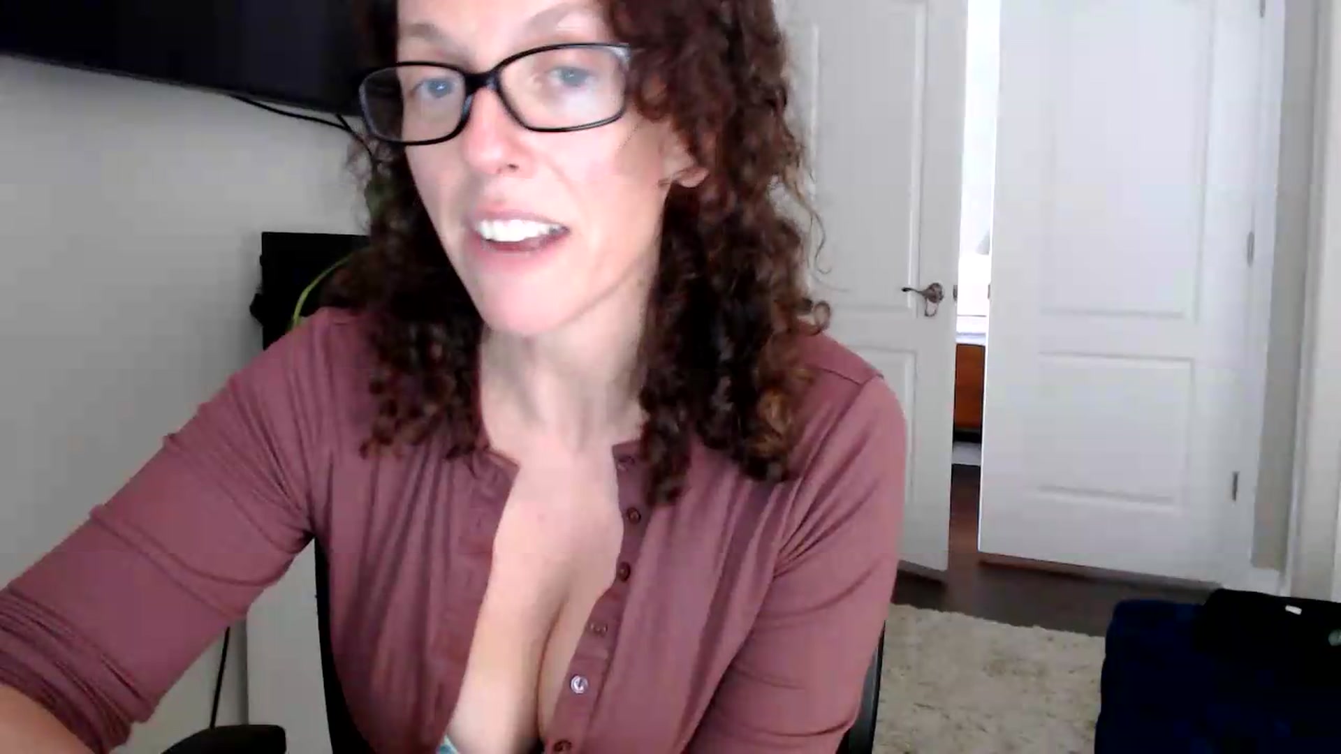 Gallery image thumbnail from Sarah_Stark's myfreecams stream on, 05/29/2026, 14:40 image 9 of 20