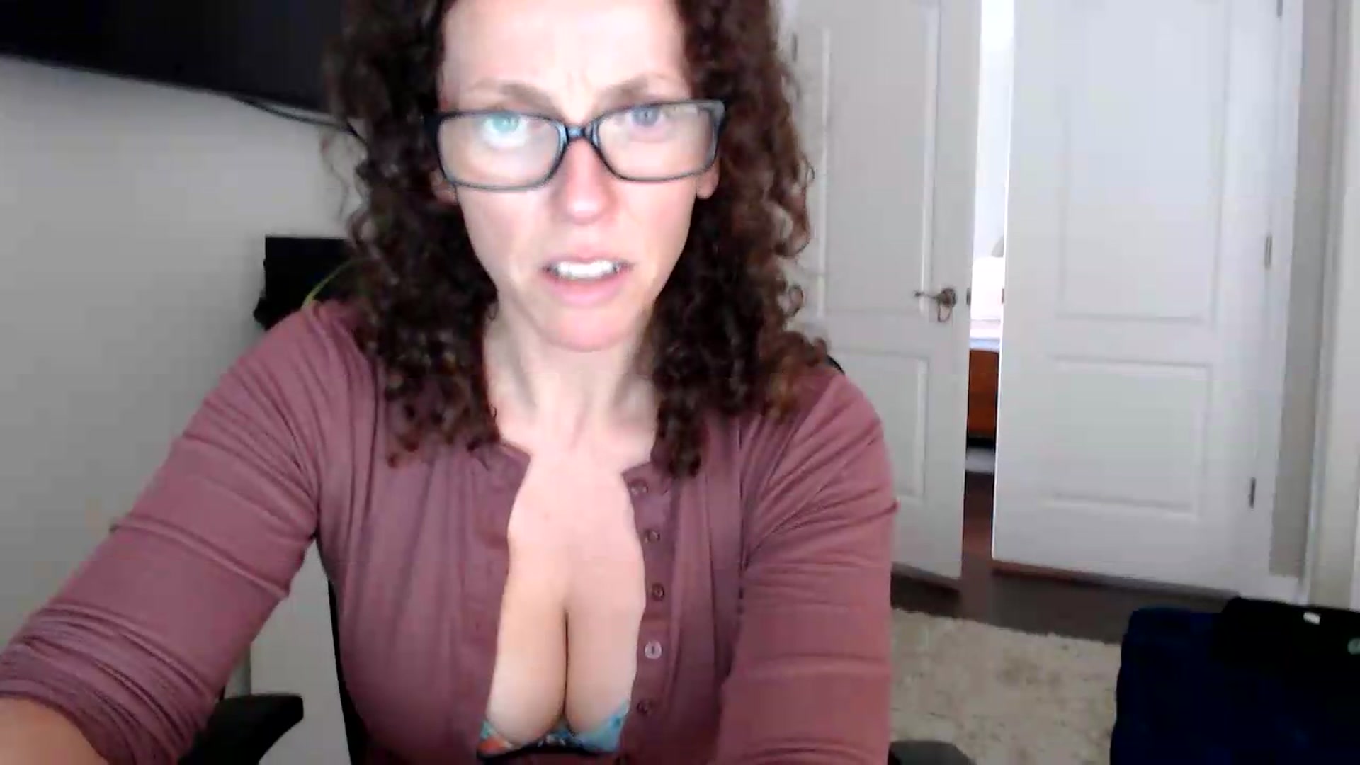 Gallery image thumbnail from Sarah_Stark's myfreecams stream on, 05/29/2026, 14:40 image 13 of 20