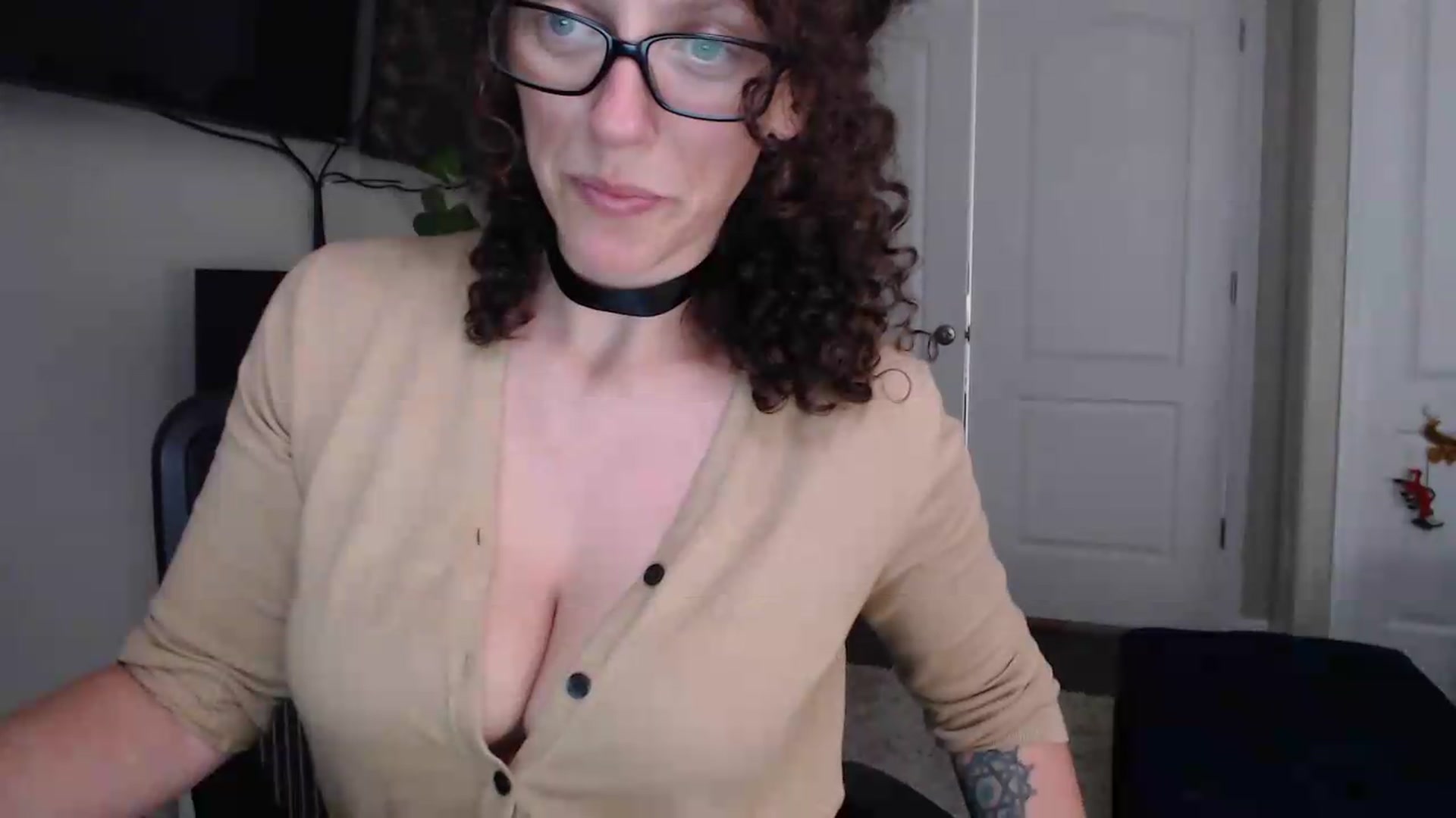 Gallery image thumbnail from Sarah_Stark's myfreecams stream on, 06/01/2026, 14:35 image 15 of 20