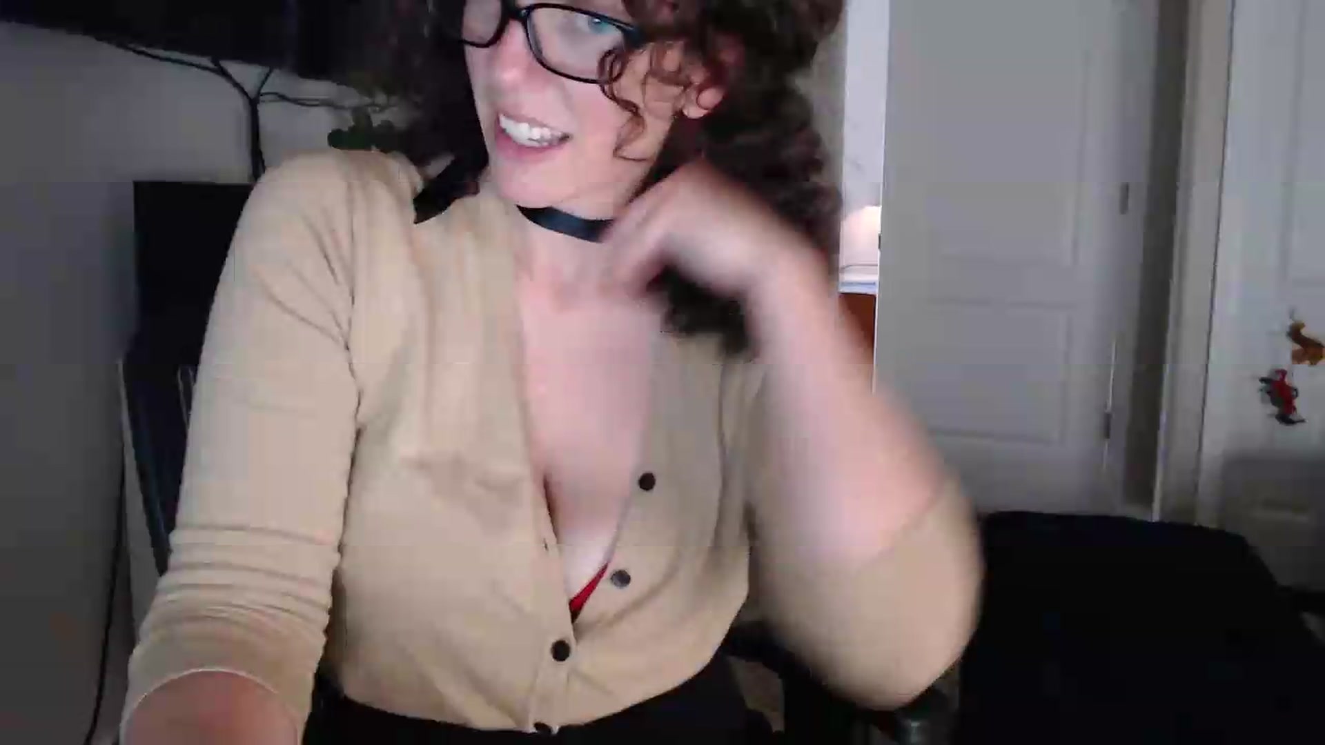 Gallery image thumbnail from Sarah_Stark's myfreecams stream on, 06/01/2026, 16:11 image 14 of 20