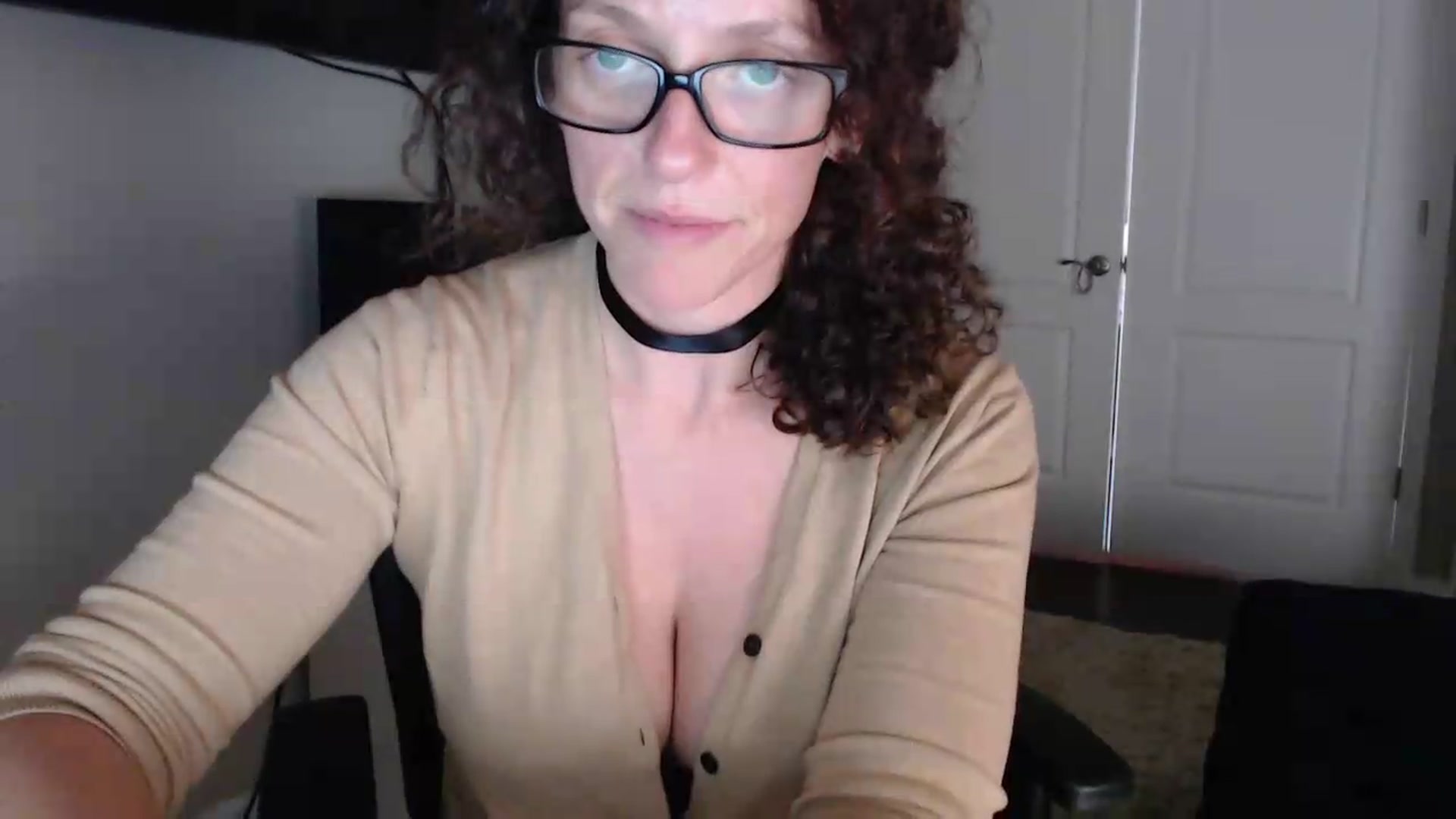 Gallery image thumbnail from Sarah_Stark's myfreecams stream on, 06/01/2026, 16:11 image 12 of 20