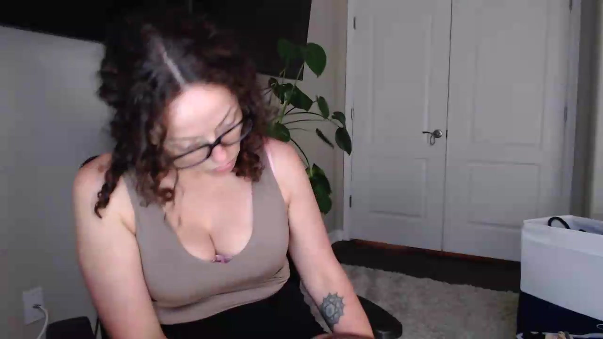 Gallery image thumbnail from Sarah_Stark's myfreecams stream on, 06/03/2026, 11:40 image 7 of 20