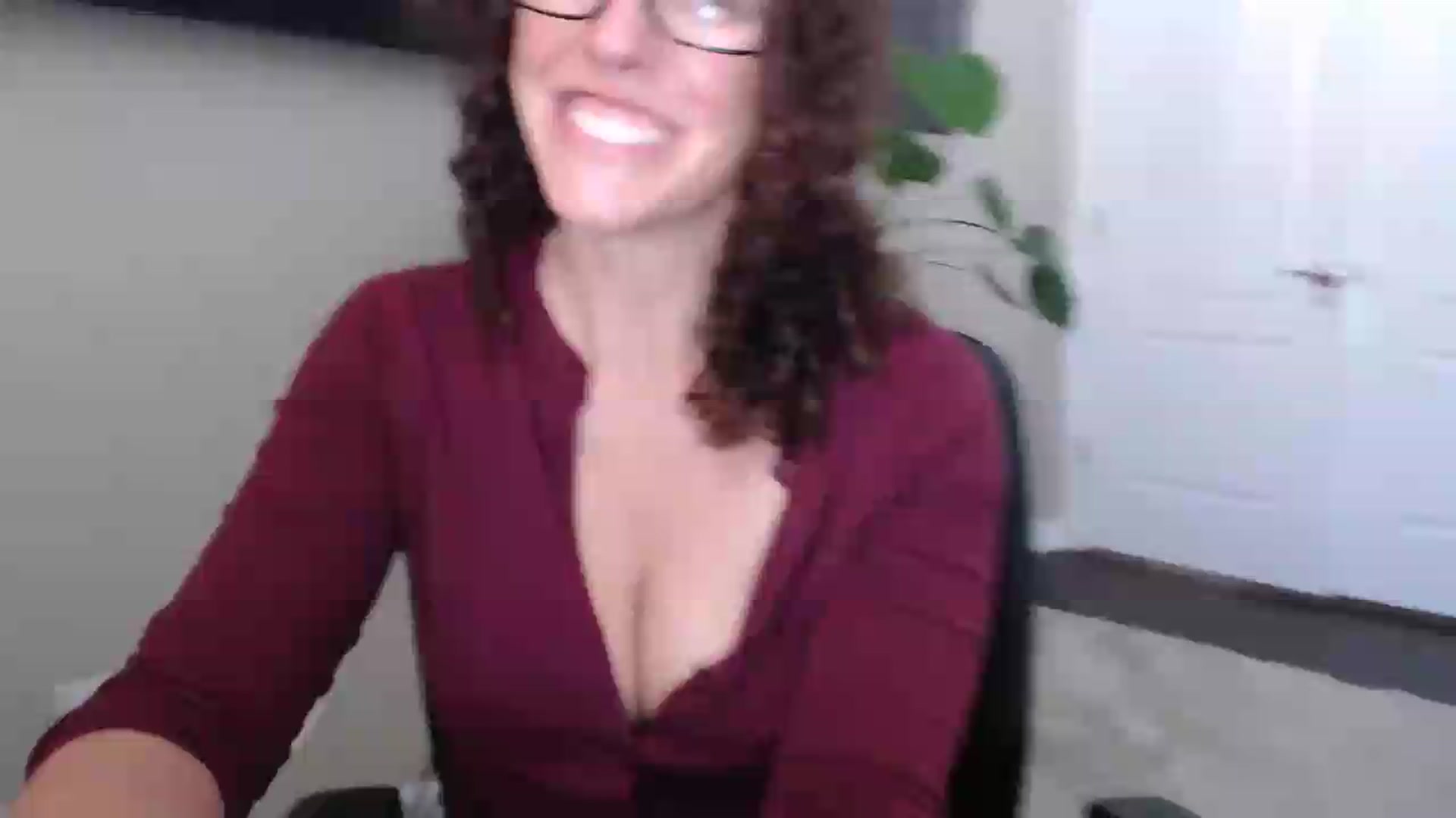 Gallery image thumbnail from Sarah_Stark's myfreecams stream on, 06/04/2026, 14:18 image 16 of 20