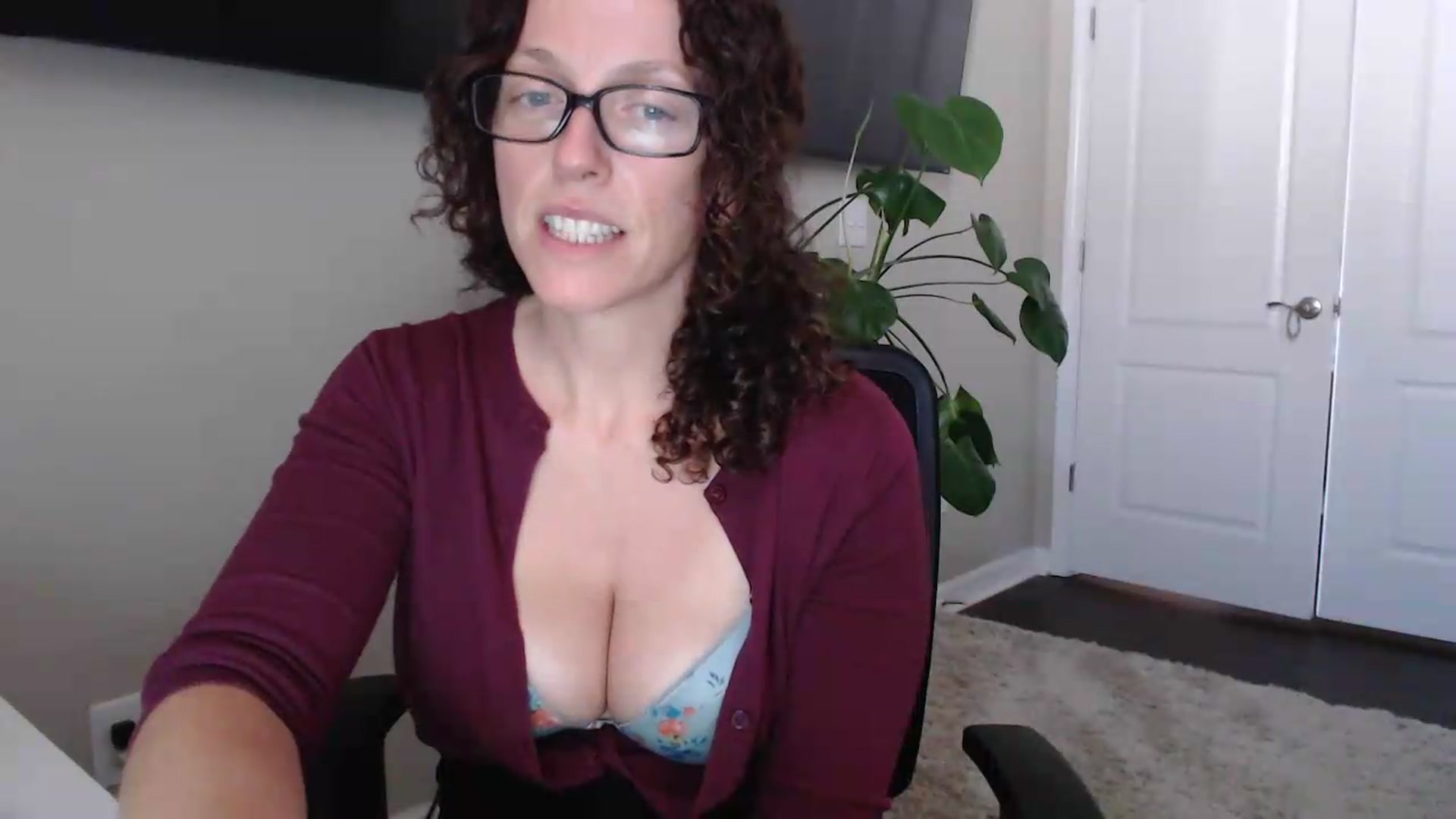 Gallery image thumbnail from Sarah_Stark's myfreecams stream on, 06/04/2026, 14:18 image 3 of 20