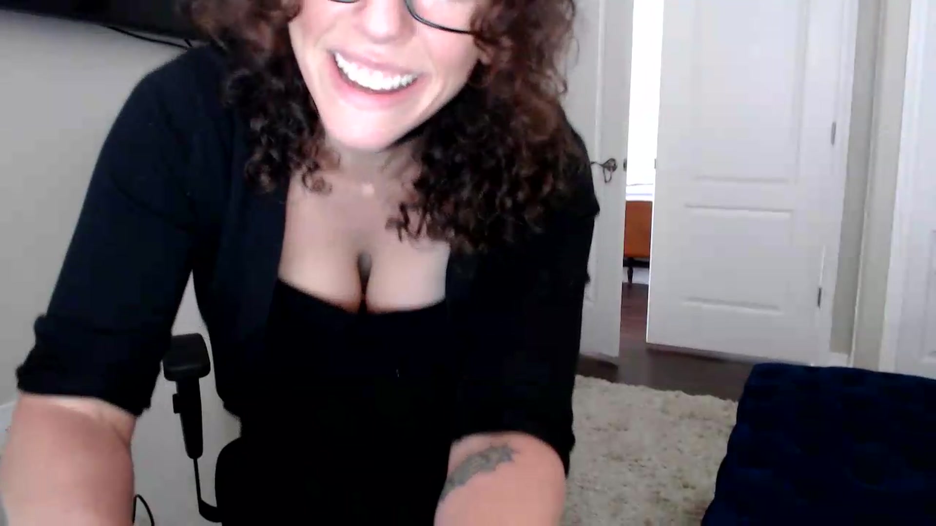 Gallery image thumbnail from Sarah_Stark's myfreecams stream on, 06/08/2026, 15:05 image 20 of 20