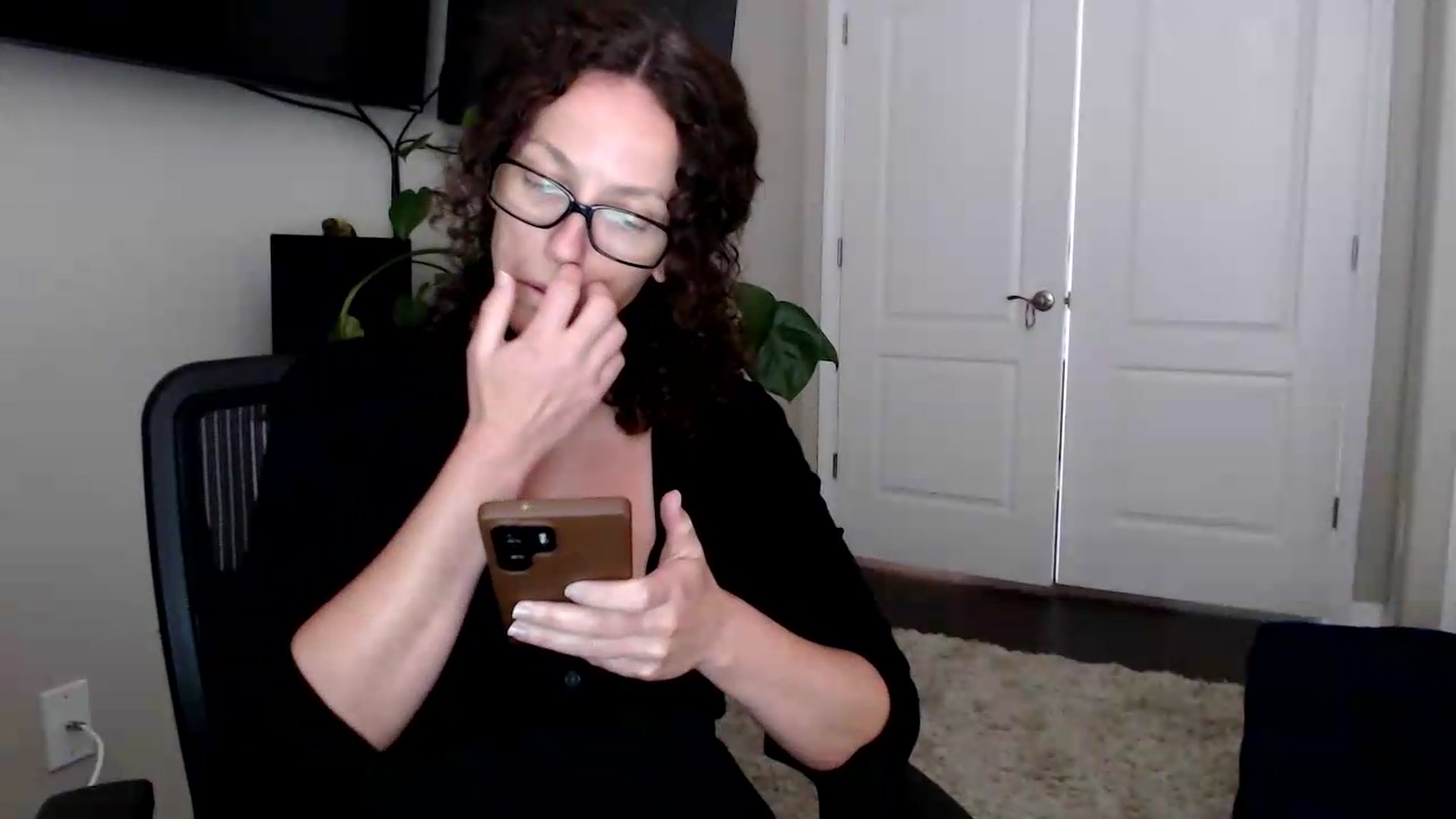 Gallery image thumbnail from Sarah_Stark's myfreecams stream on, 06/08/2026, 15:05 image 9 of 20