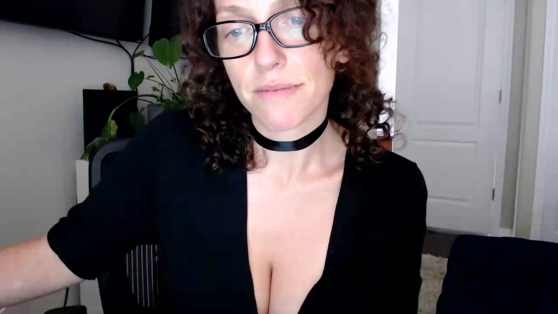 Gallery image thumbnail from Sarah_Stark's myfreecams stream on, 06/08/2026, 15:05 image 19 of 20