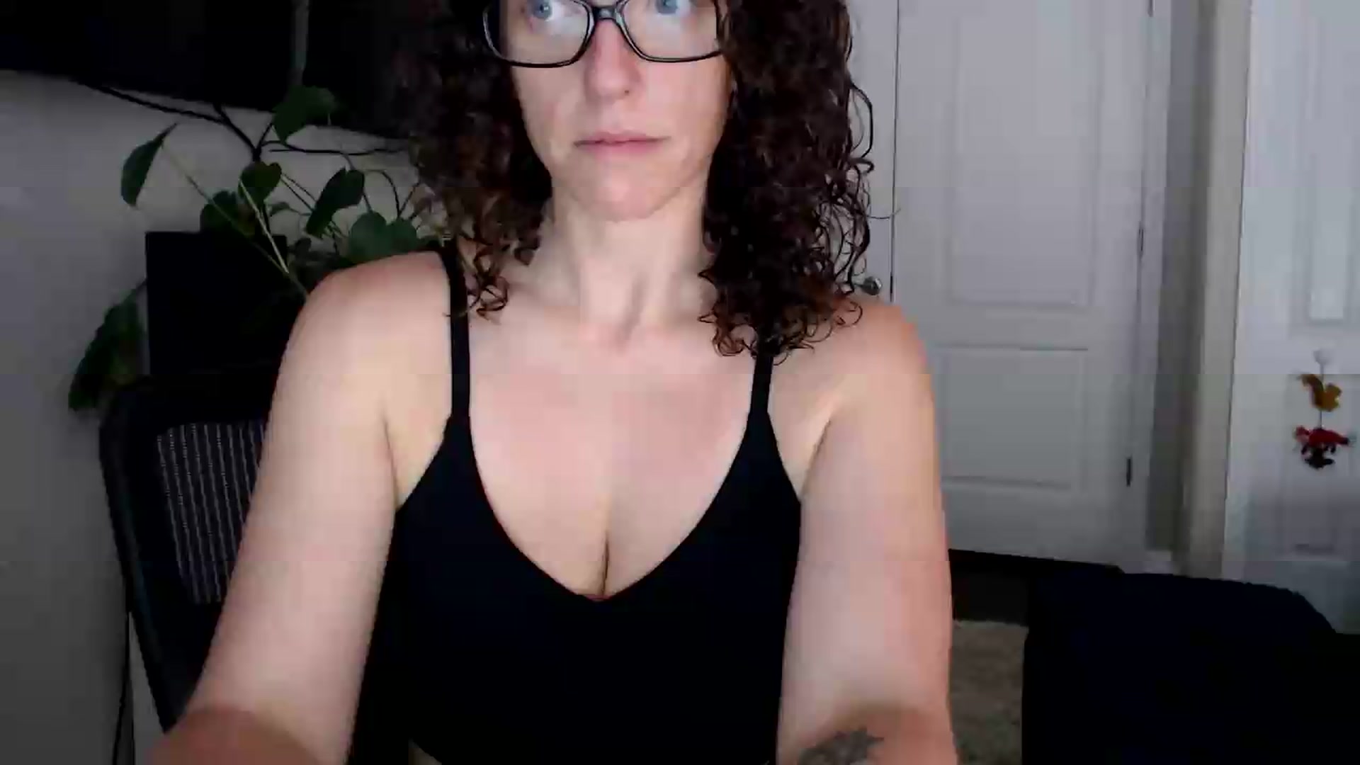 Gallery image thumbnail from Sarah_Stark's myfreecams stream on, 06/10/2026, 14:00 image 1 of 20