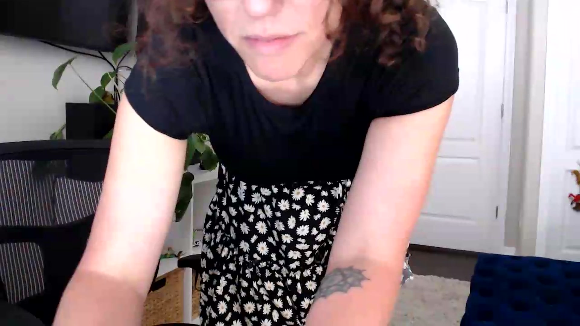 Gallery image thumbnail from Sarah_Stark's myfreecams stream on, 06/11/2026, 13:41 image 15 of 20