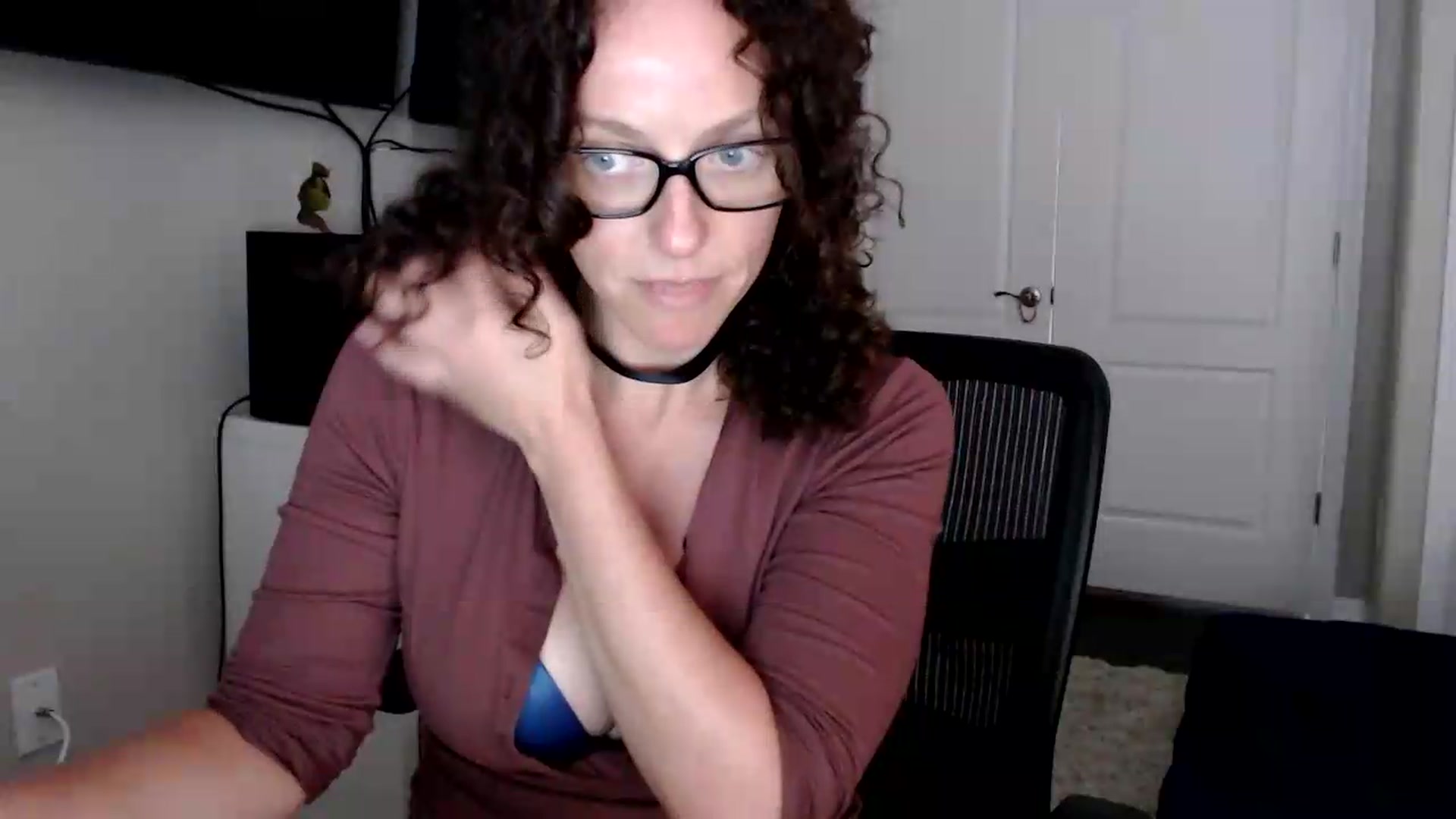 Gallery image thumbnail from Sarah_Stark's myfreecams stream on, 06/15/2026, 15:21 image 11 of 20
