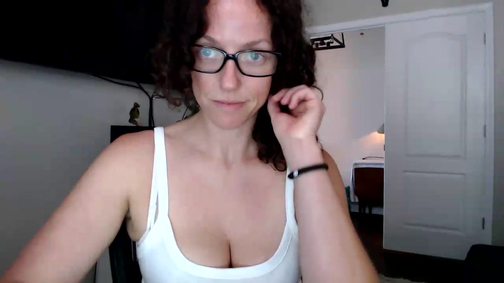 Gallery image thumbnail from Sarah_Stark's myfreecams stream on, 06/16/2026, 14:12 image 4 of 20