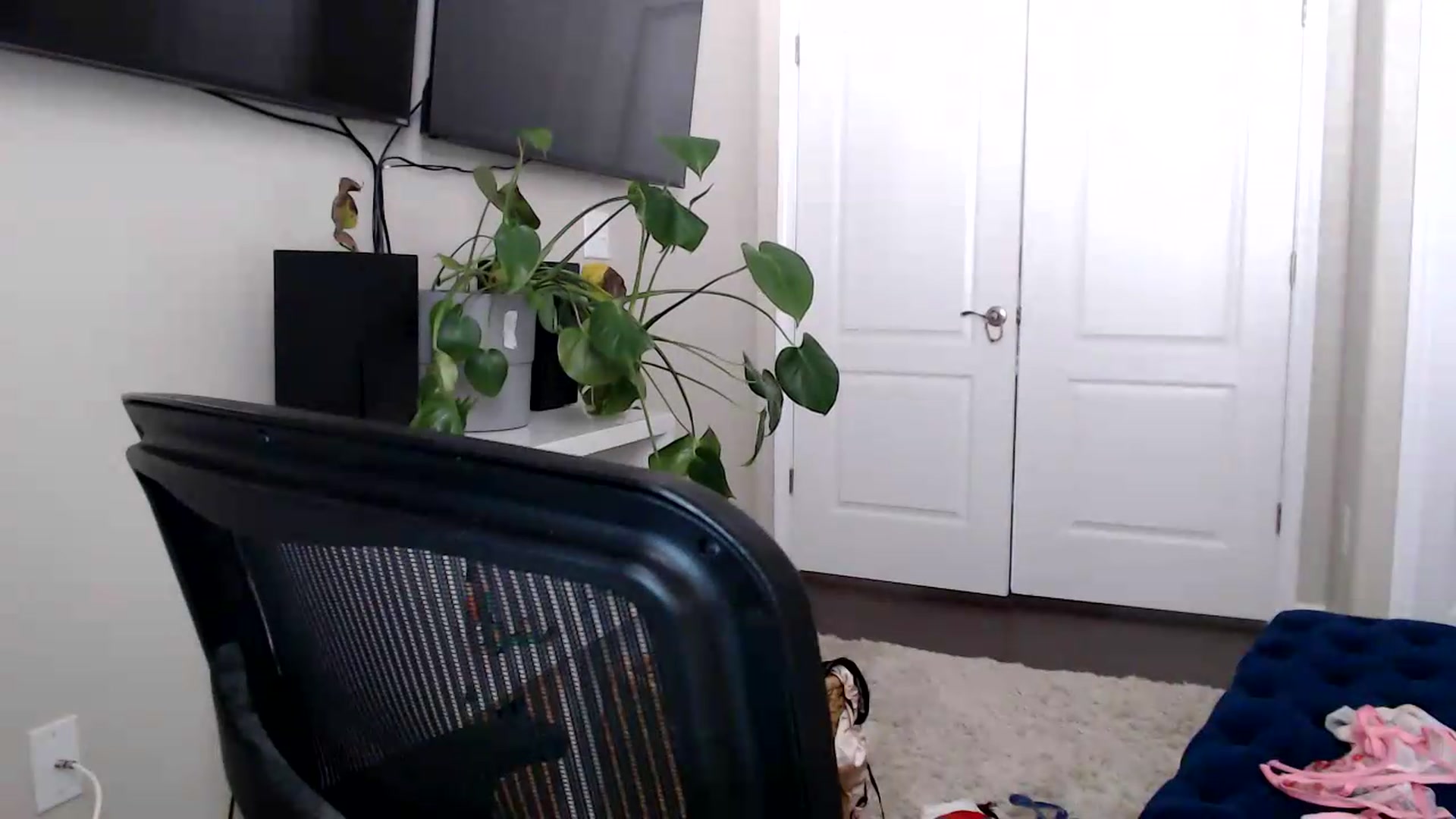 Gallery image thumbnail from Sarah_Stark's myfreecams stream on, 06/19/2026, 14:29 image 5 of 20