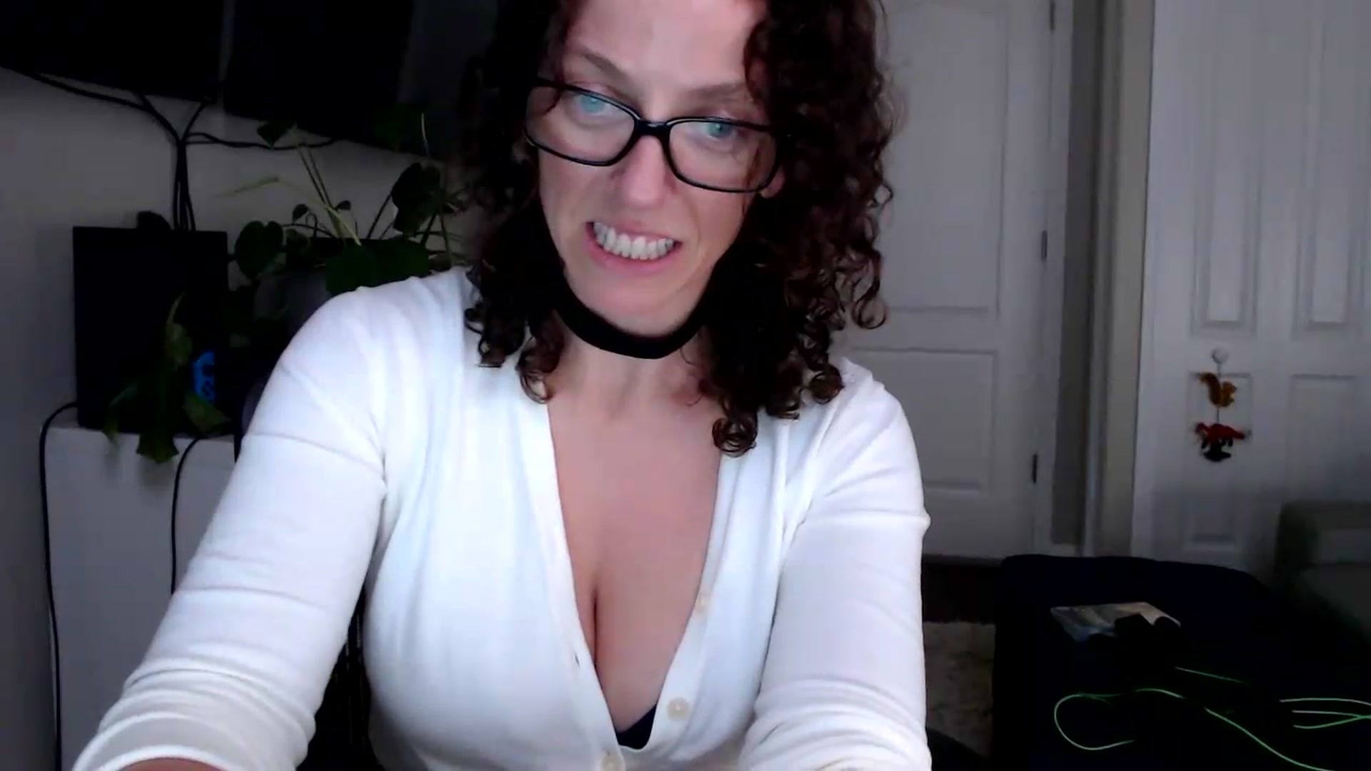 Gallery image thumbnail from Sarah_Stark's myfreecams stream on, 06/22/2026, 15:26 image 17 of 20