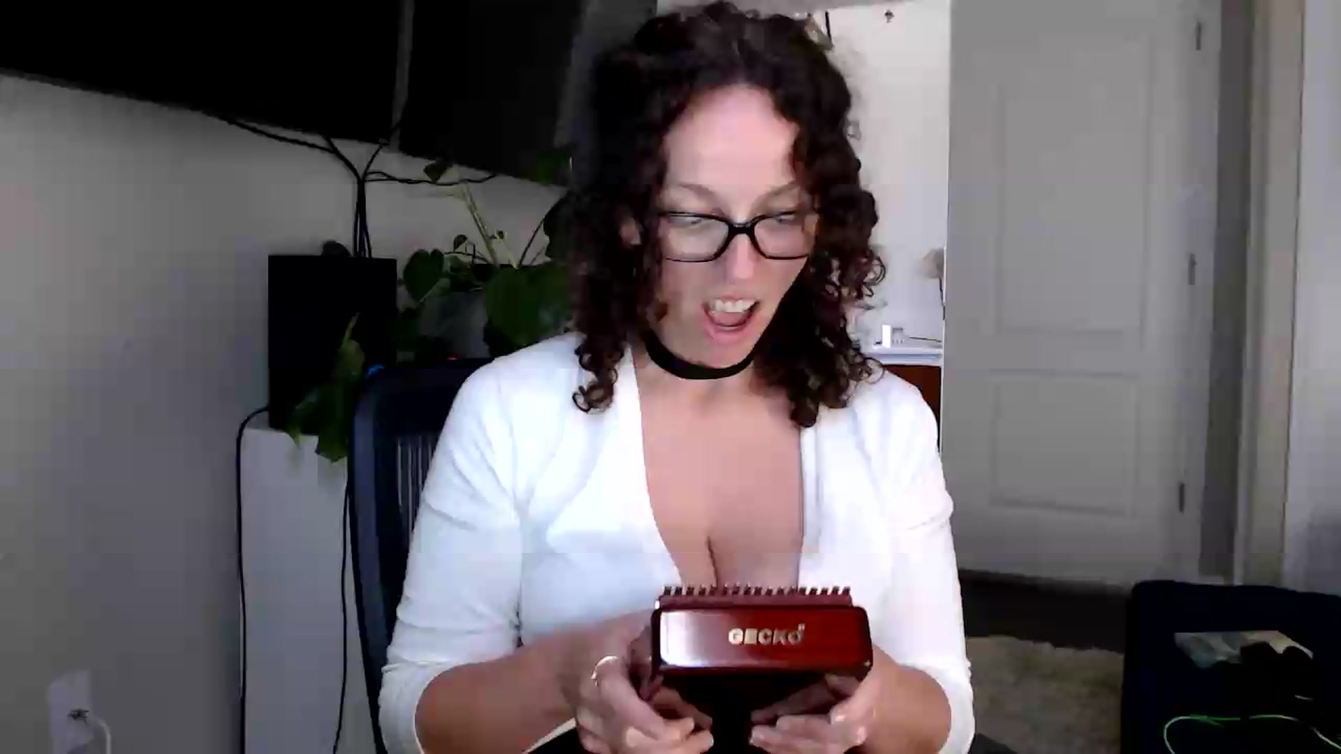 Gallery image thumbnail from Sarah_Stark's myfreecams stream on, 06/22/2026, 16:43 image 19 of 20