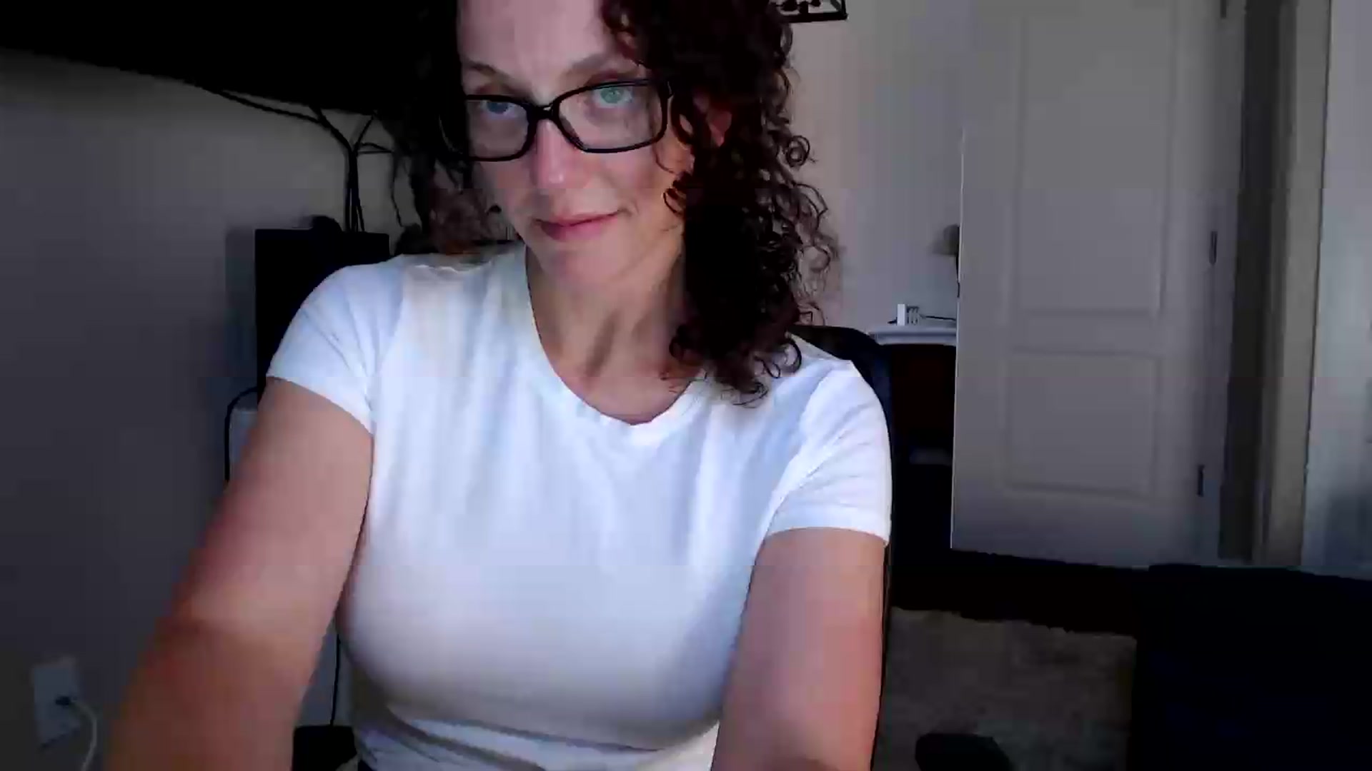 Gallery image thumbnail from Sarah_Stark's myfreecams stream on, 06/22/2026, 19:00 image 5 of 20
