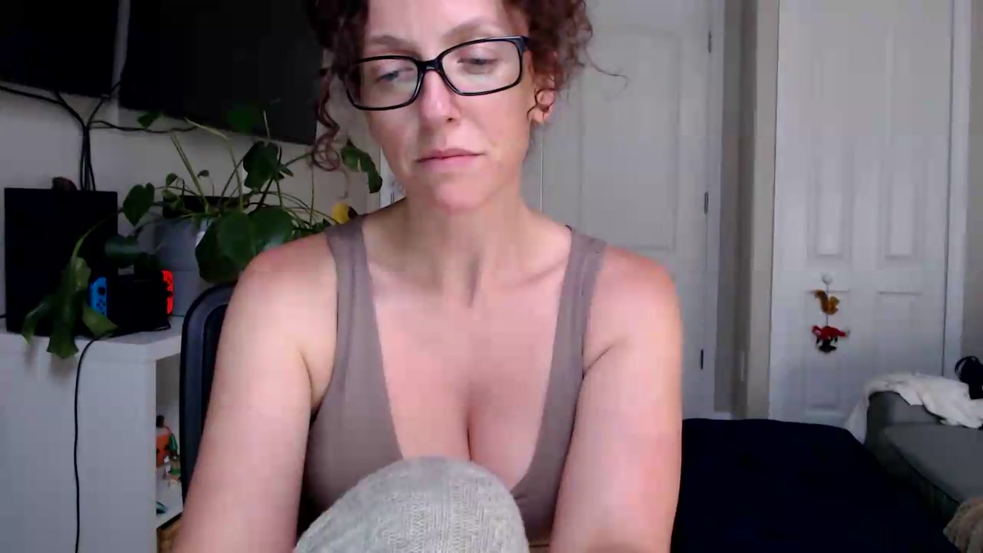 Gallery image thumbnail from Sarah_Stark's myfreecams stream on, 06/23/2026, 14:58 image 13 of 20
