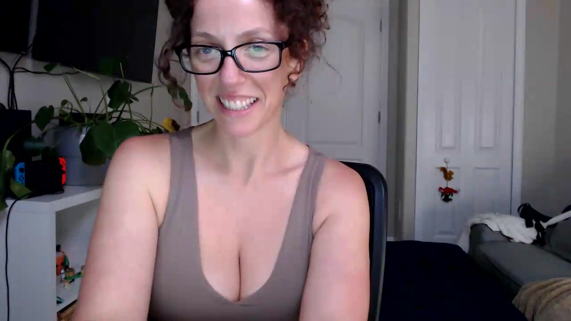 Gallery image thumbnail from Sarah_Stark's myfreecams stream on, 06/23/2026, 14:58 image 12 of 20