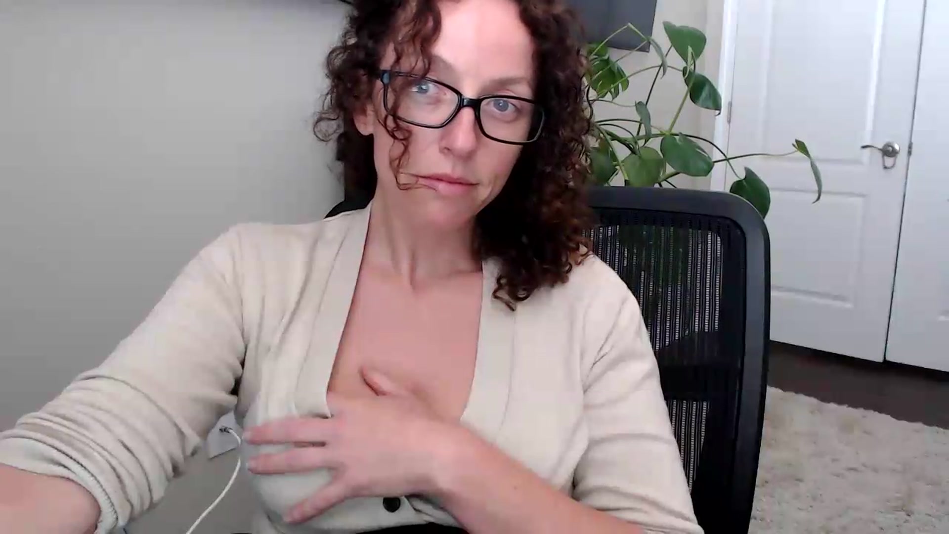 Gallery image thumbnail from Sarah_Stark's myfreecams stream on, 06/29/2026, 15:17 image 3 of 20