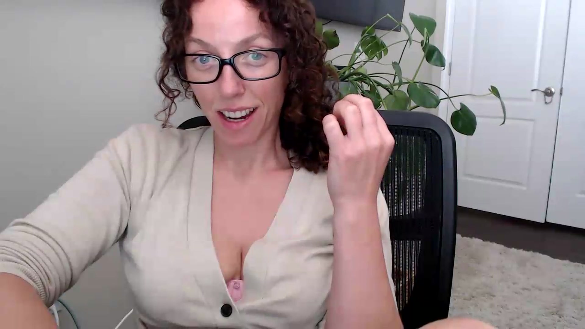 Gallery image thumbnail from Sarah_Stark's myfreecams stream on, 06/29/2026, 15:17 image 9 of 20