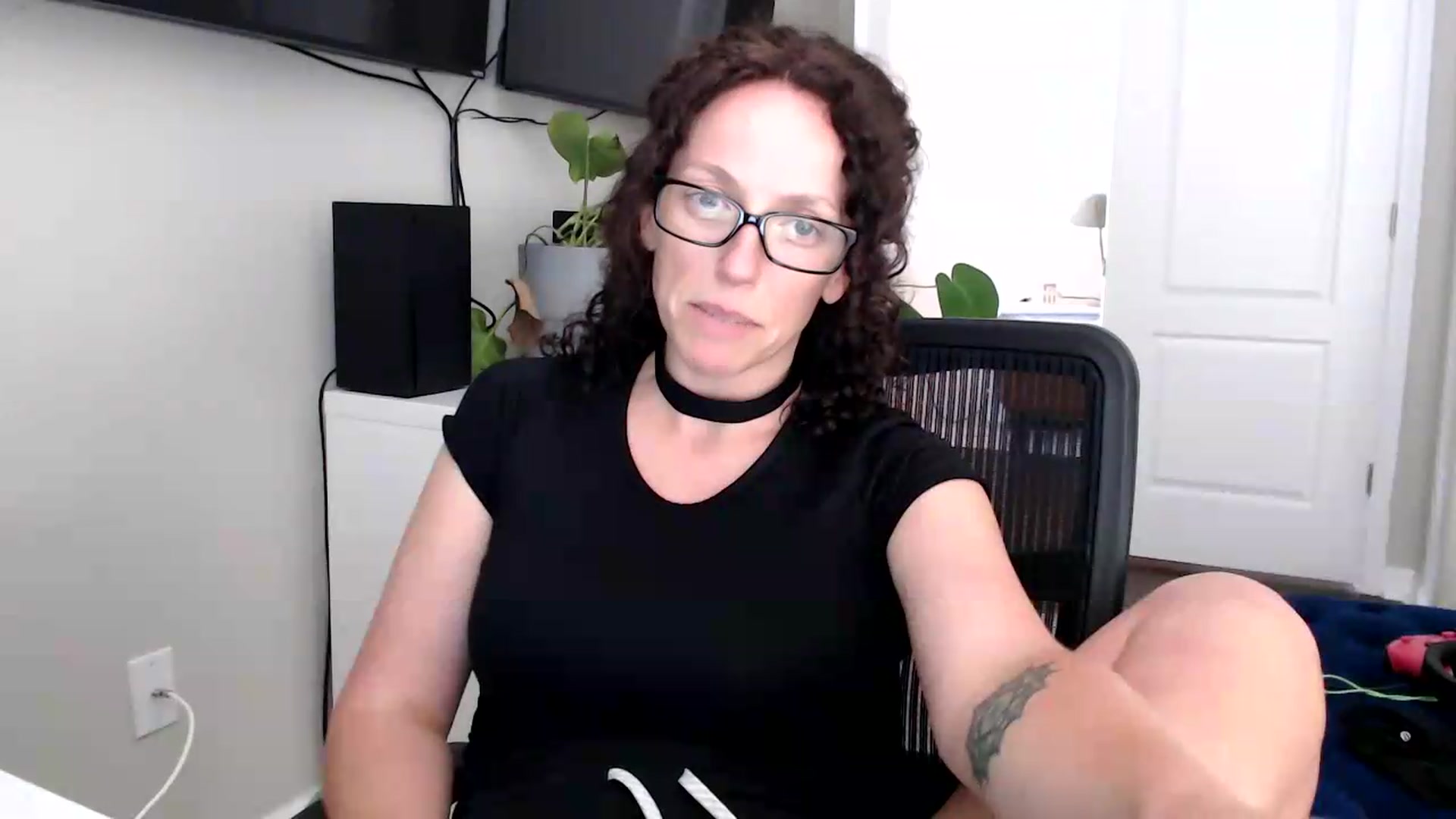 Gallery image thumbnail from Sarah_Stark's myfreecams stream on, 07/01/2026, 16:08 image 17 of 20