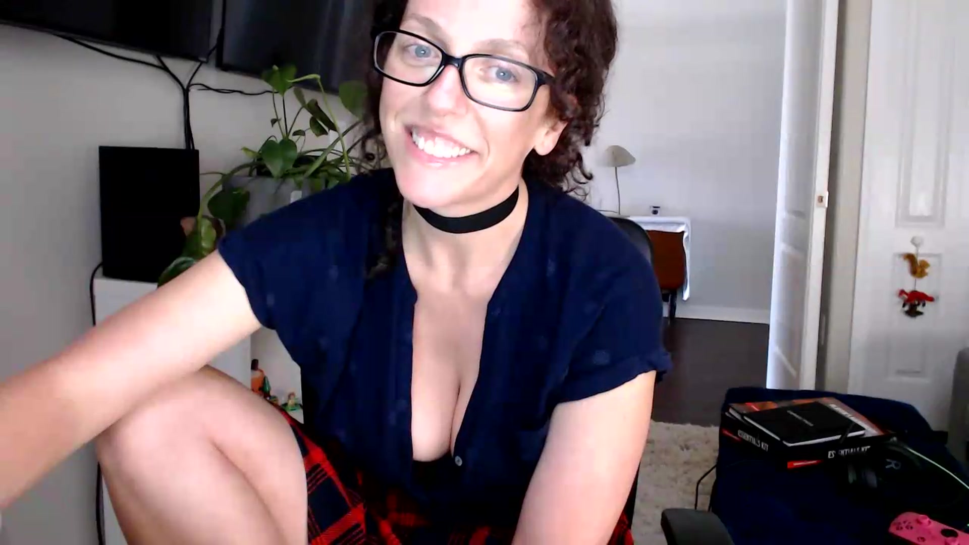 Gallery image thumbnail from Sarah_Stark's myfreecams stream on, 07/06/2026, 15:39 image 5 of 20