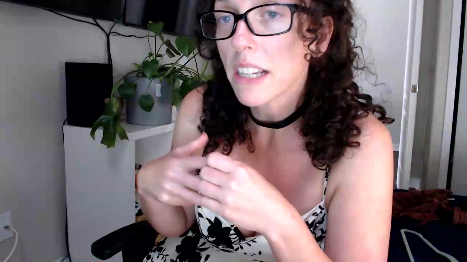 Gallery image thumbnail from Sarah_Stark's myfreecams stream on, 07/10/2026, 16:46 image 16 of 20