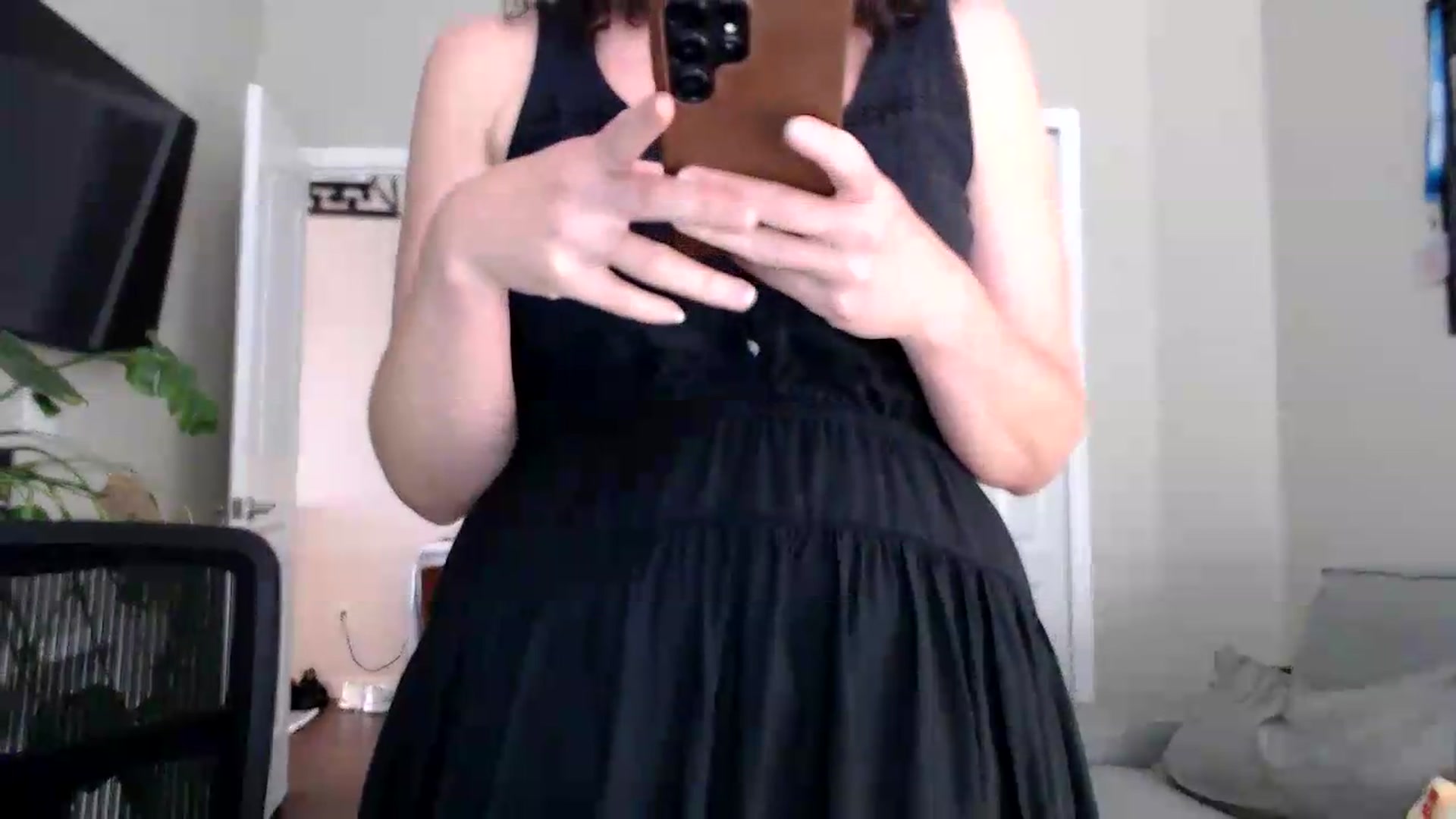 Gallery image thumbnail from Sarah_Stark's myfreecams stream on, 07/13/2026, 14:11 image 18 of 20