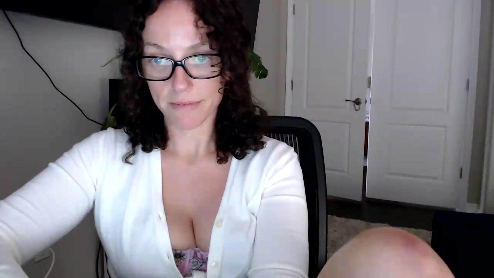 Gallery image thumbnail from Sarah_Stark's myfreecams stream on, 07/15/2026, 07:13 image 10 of 20