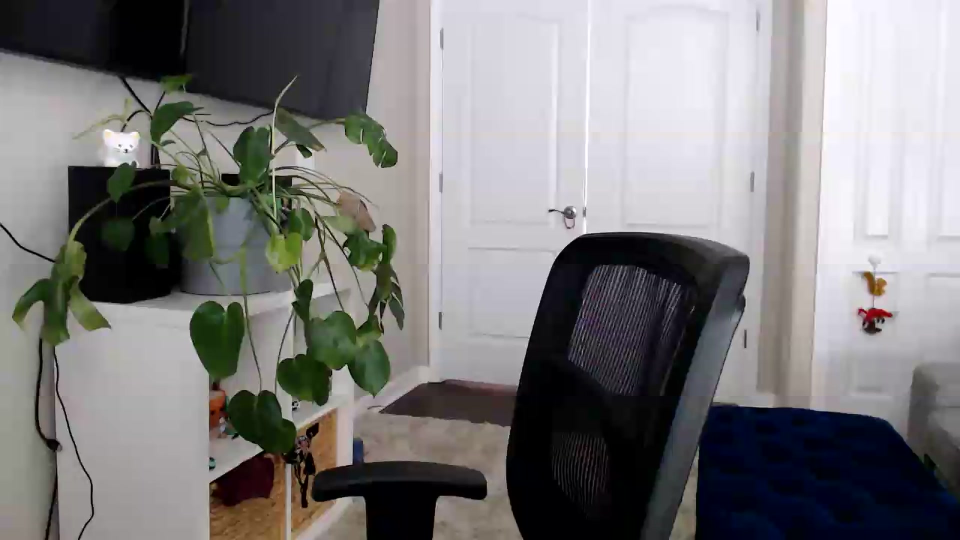 Gallery image thumbnail from Sarah_Stark's myfreecams stream on, 07/15/2026, 07:13 image 16 of 20