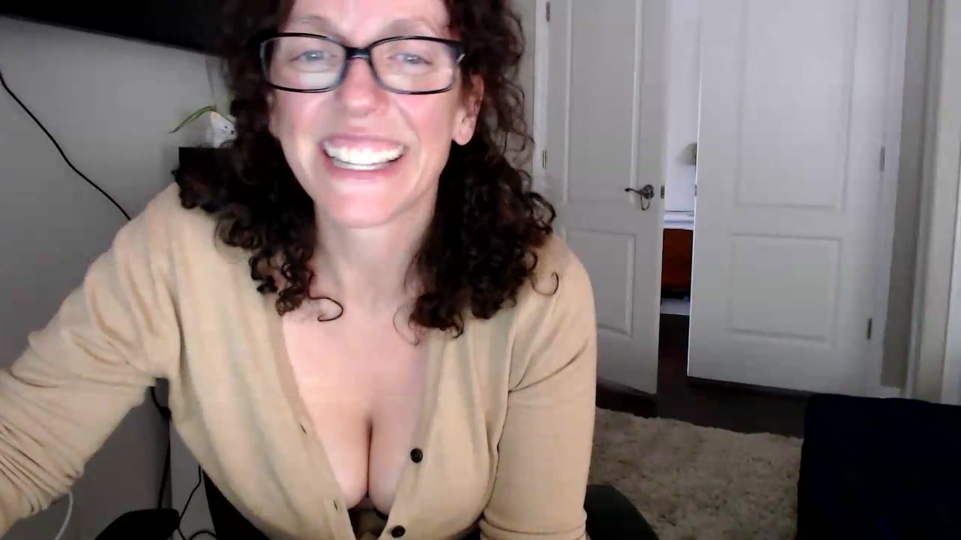Gallery image thumbnail from Sarah_Stark's myfreecams stream on, 07/17/2026, 14:32 image 10 of 20