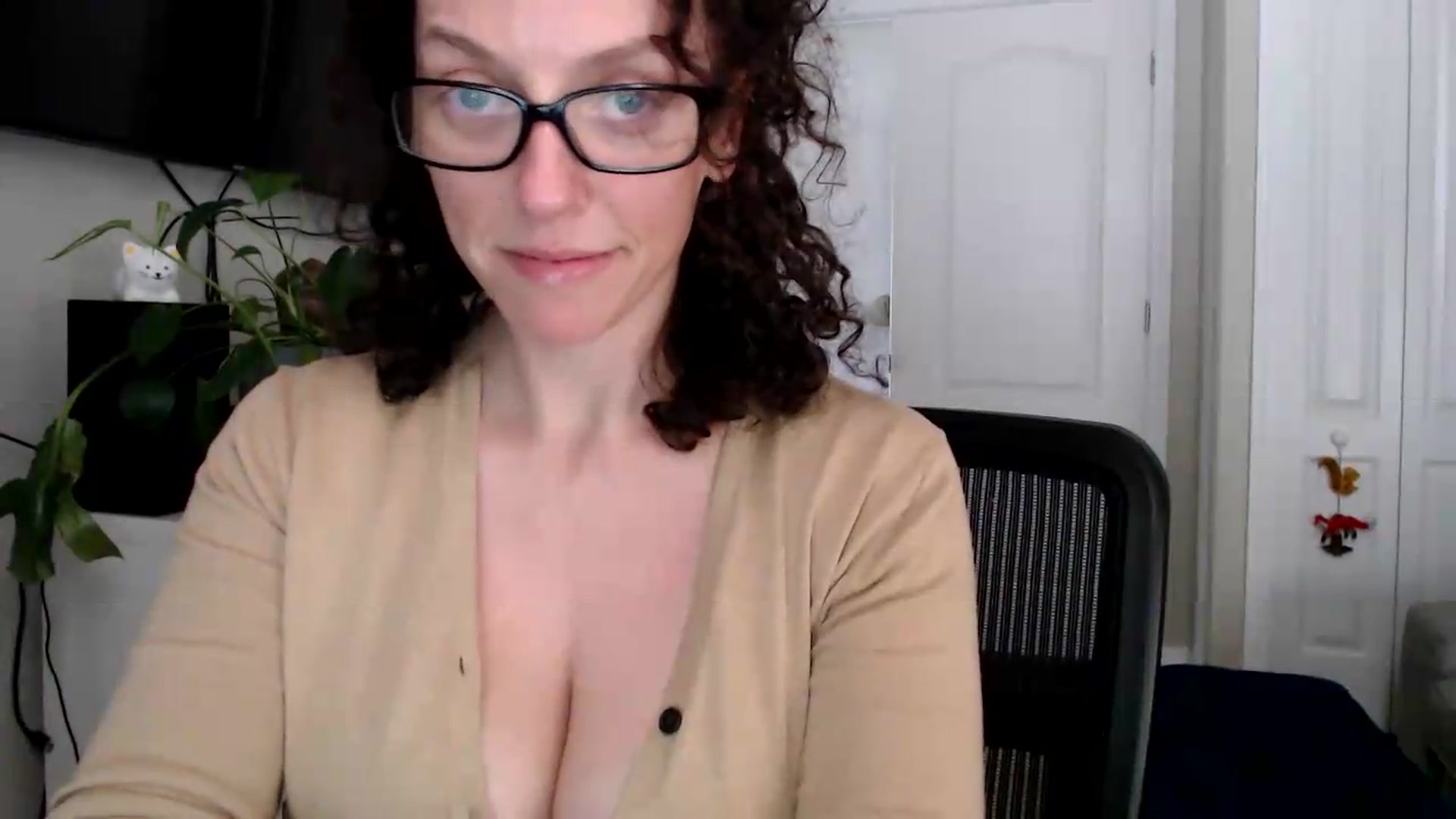Gallery image thumbnail from Sarah_Stark's myfreecams stream on, 07/17/2026, 14:32 image 16 of 20
