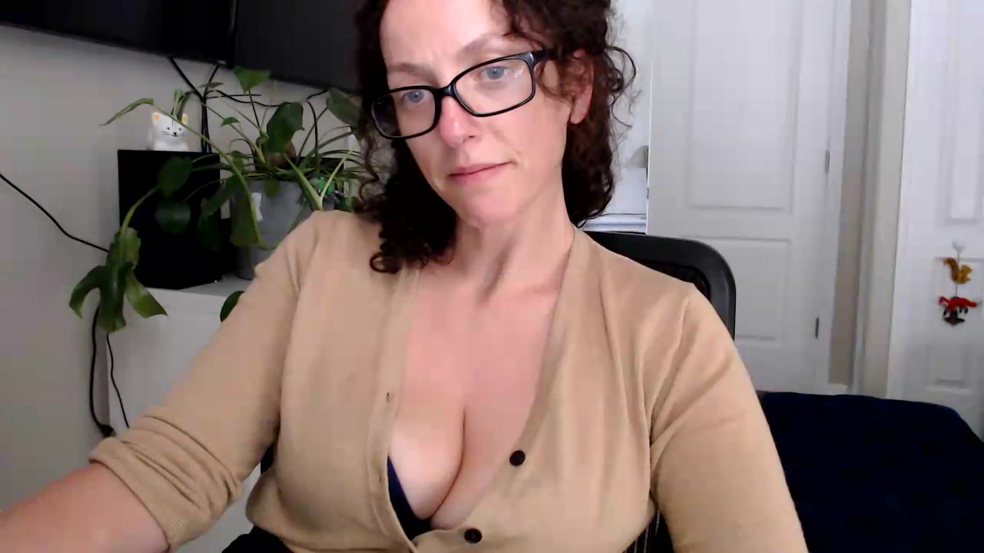 Gallery image thumbnail from Sarah_Stark's myfreecams stream on, 07/17/2026, 15:42 image 9 of 20