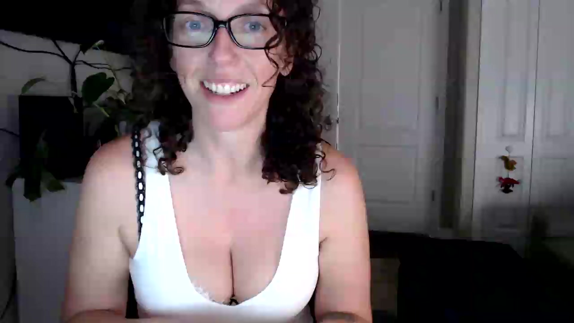 Gallery image thumbnail from Sarah_Stark's myfreecams stream on, 07/28/2026, 15:25 image 4 of 20