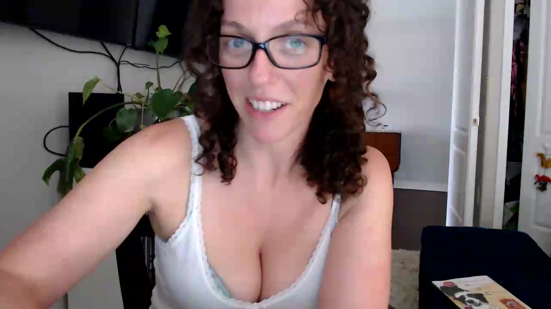 Gallery image thumbnail from Sarah_Stark's myfreecams stream on, 08/03/2026, 14:16 image 13 of 20