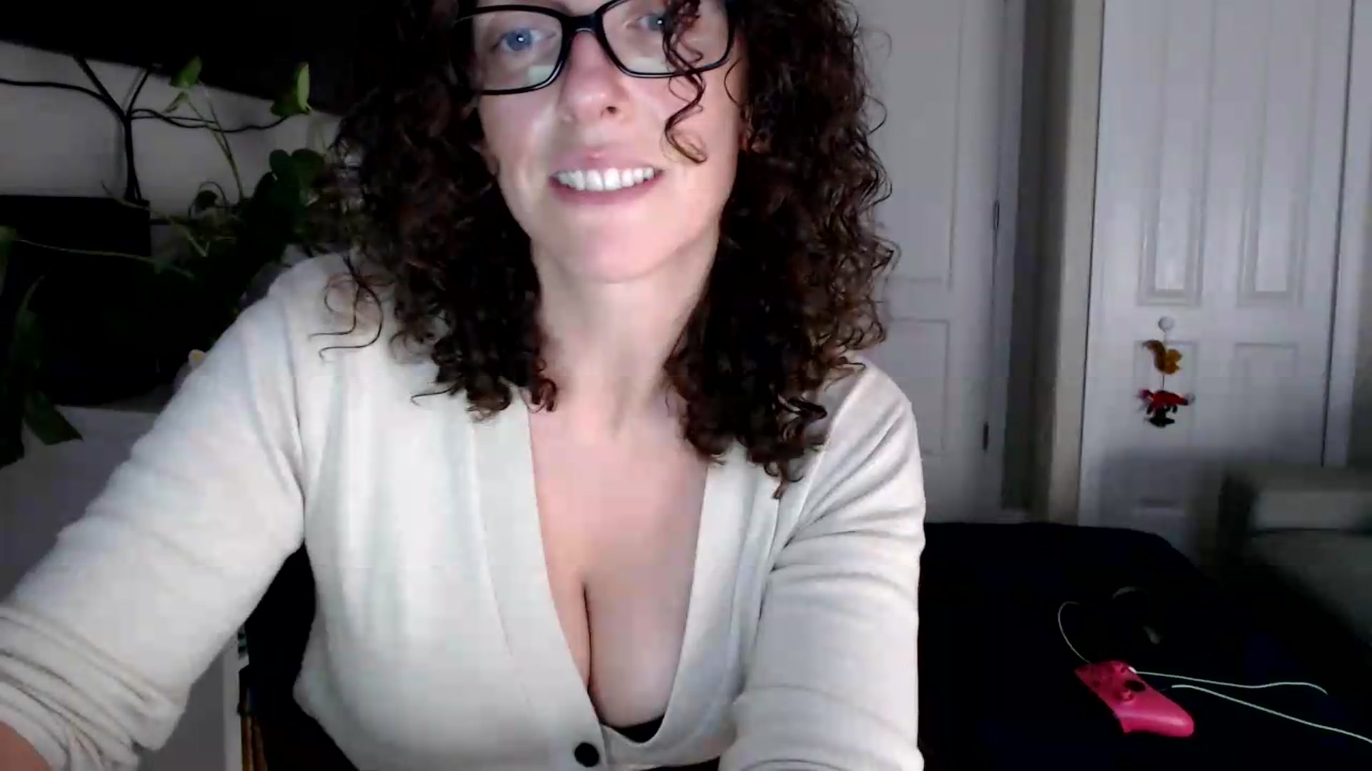 Gallery image thumbnail from Sarah_Stark's myfreecams stream on, 08/10/2026, 12:33 image 4 of 20
