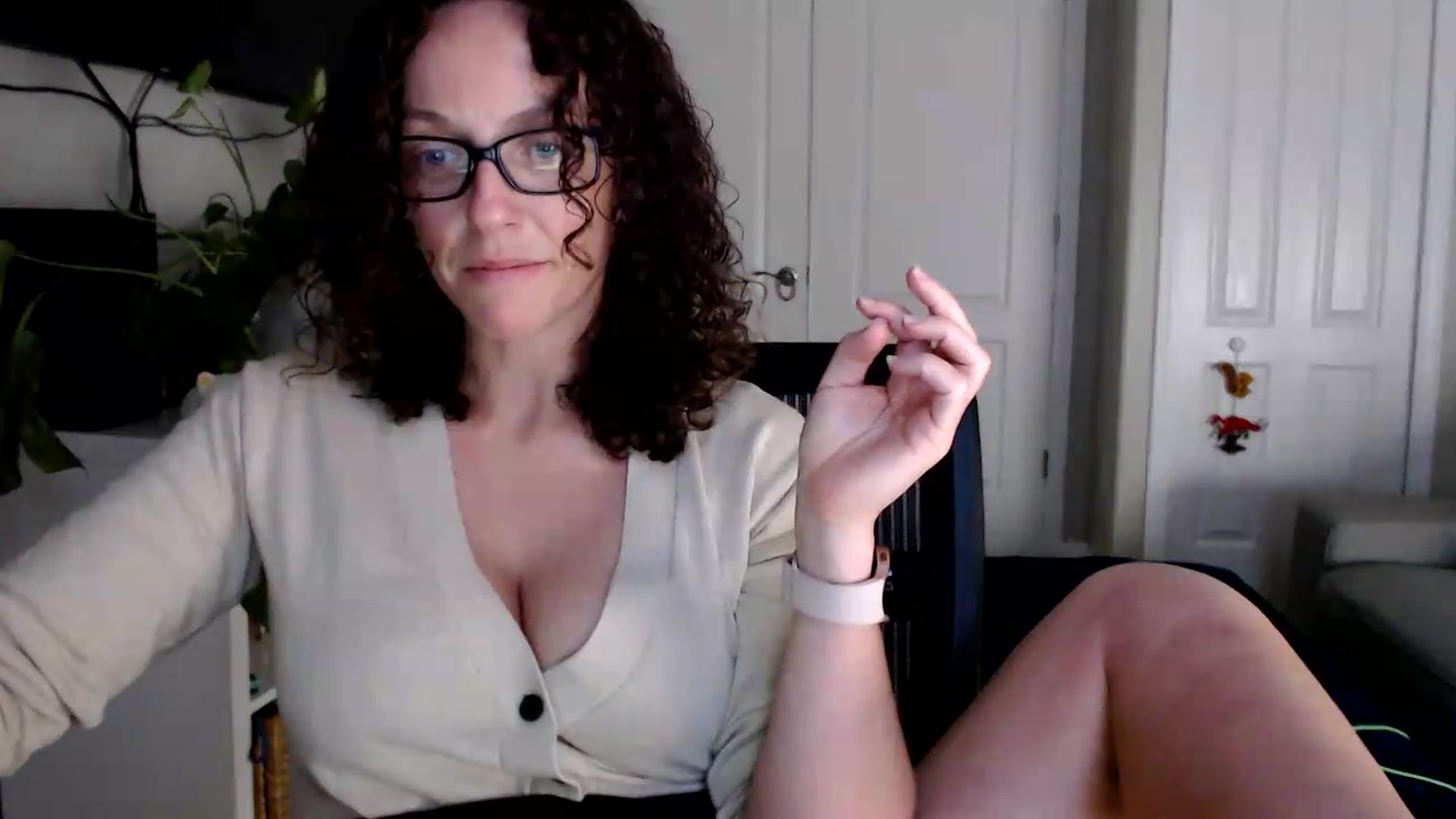 Gallery image thumbnail from Sarah_Stark's myfreecams stream on, 08/10/2026, 12:33 image 5 of 20