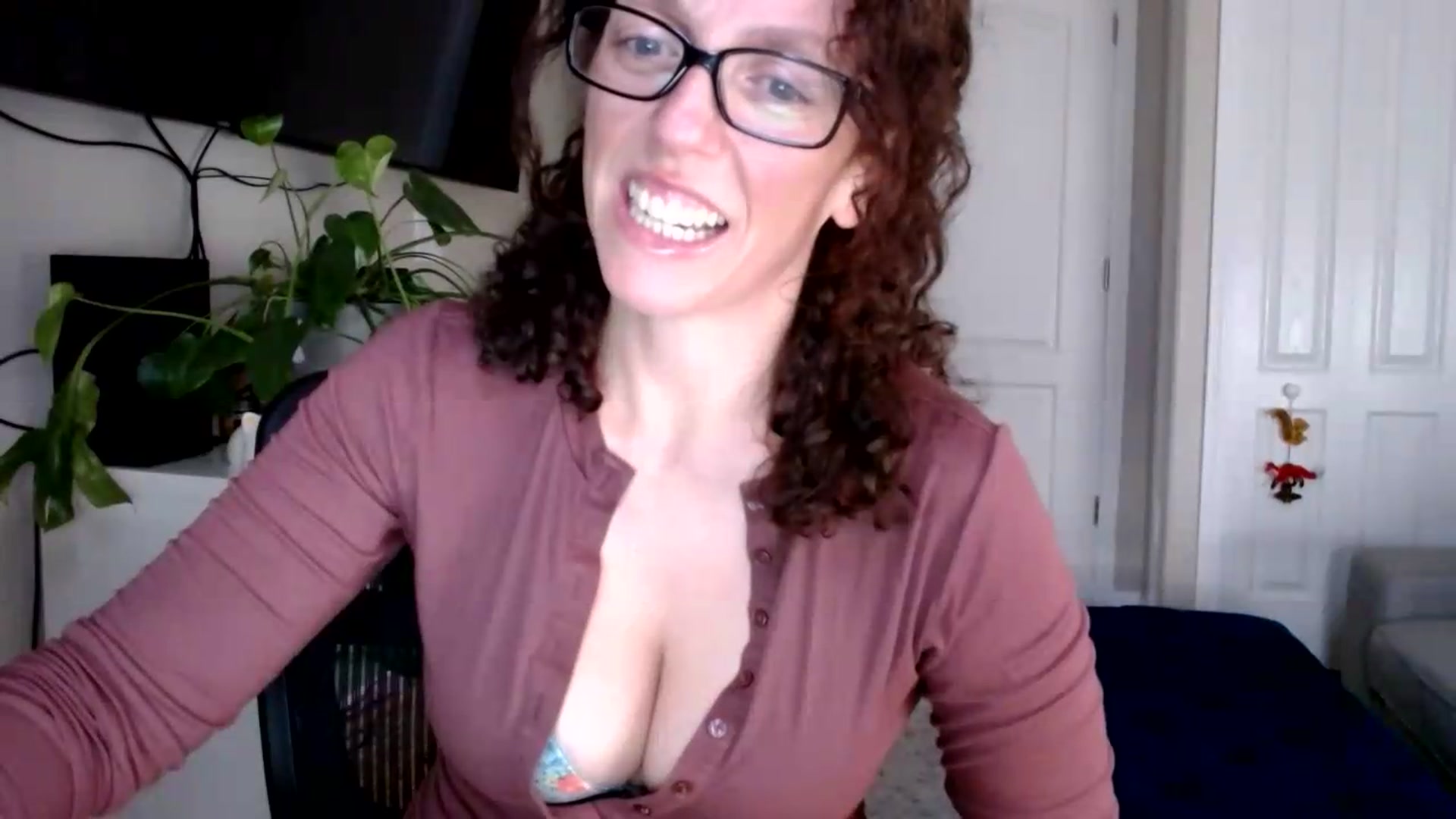 Gallery image thumbnail from Sarah_Stark's myfreecams stream on, 08/11/2026, 13:35 image 6 of 20