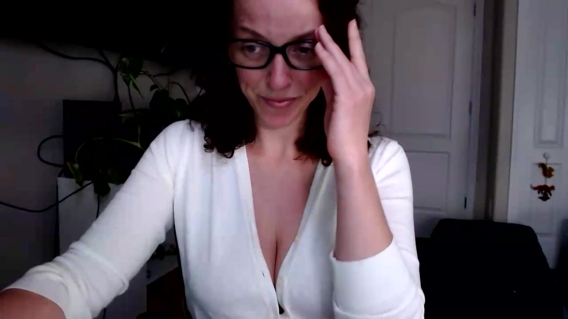 Gallery image thumbnail from Sarah_Stark's myfreecams stream on, 08/25/2026, 13:01 image 15 of 20