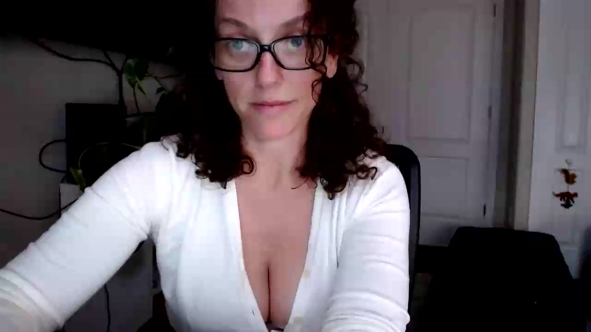 Gallery image thumbnail from Sarah_Stark's myfreecams stream on, 08/25/2026, 13:01 image 16 of 20