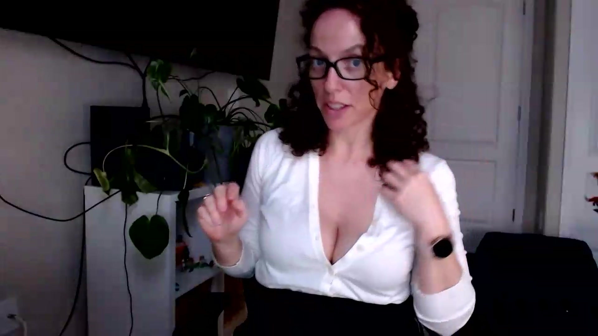 Gallery image thumbnail from Sarah_Stark's myfreecams stream on, 08/25/2026, 13:01 image 14 of 20