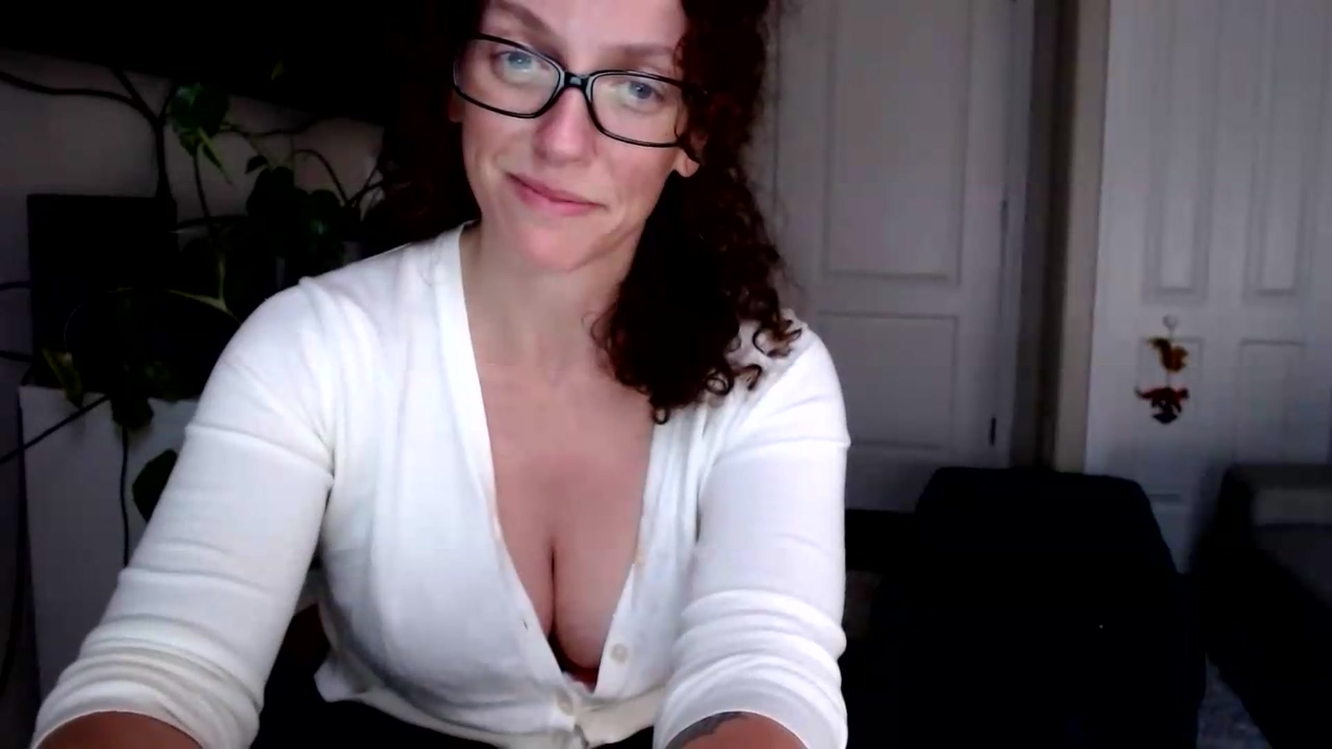 Gallery image thumbnail from Sarah_Stark's myfreecams stream on, 08/25/2026, 14:29 image 8 of 20