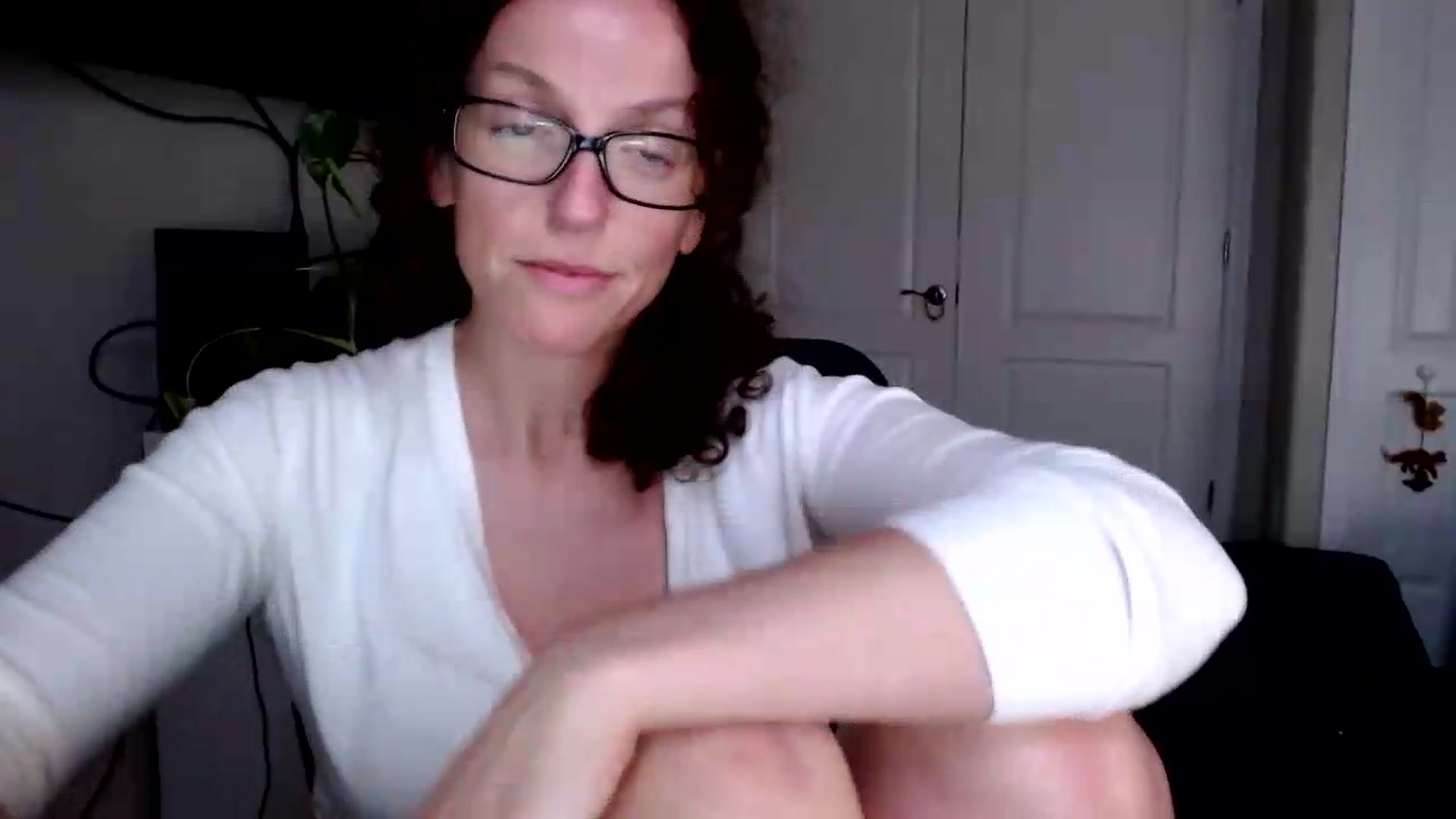 Gallery image thumbnail from Sarah_Stark's myfreecams stream on, 08/25/2026, 14:29 image 4 of 20