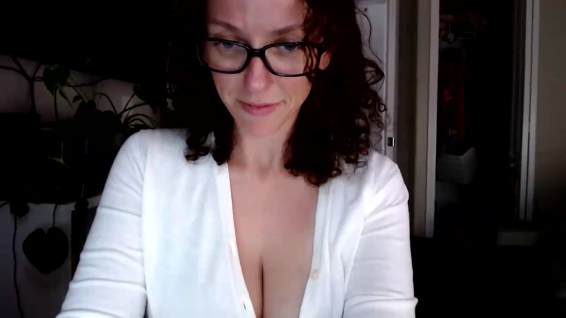 Gallery image thumbnail from Sarah_Stark's myfreecams stream on, 08/25/2026, 15:25 image 18 of 20