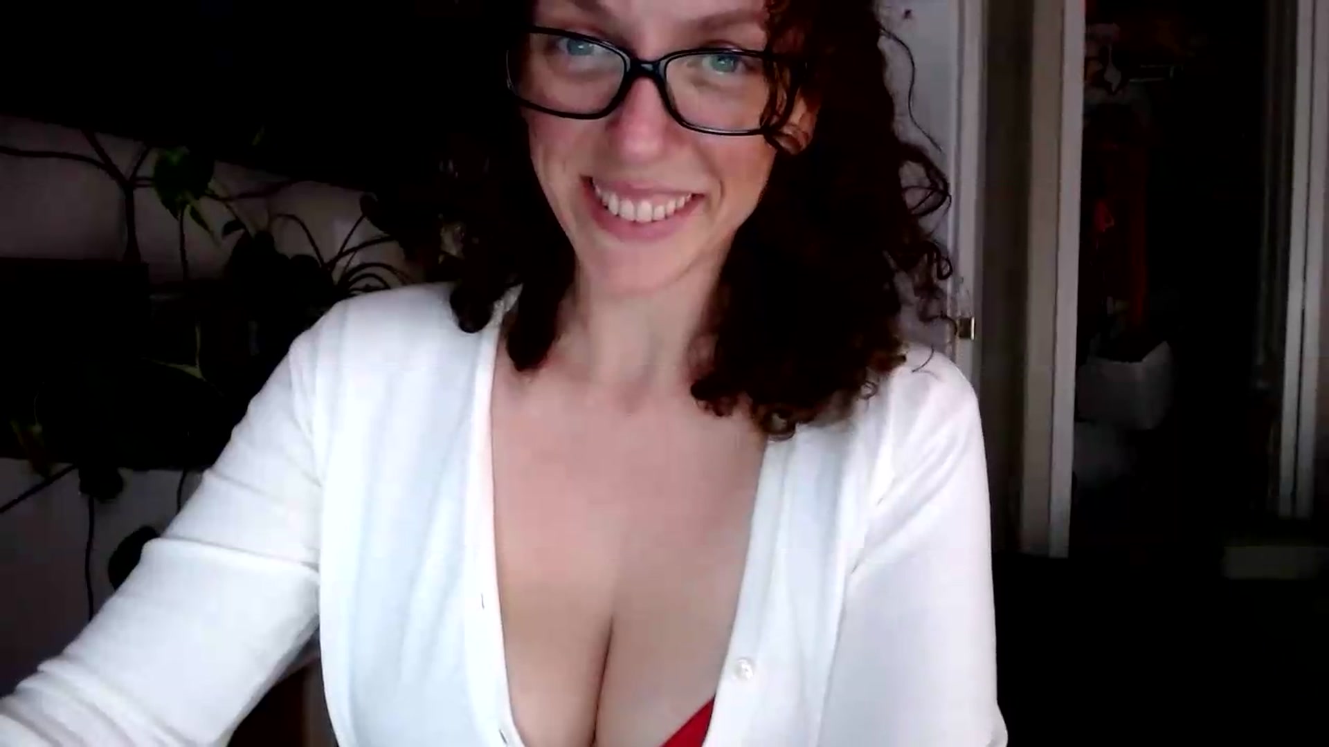 Gallery image thumbnail from Sarah_Stark's myfreecams stream on, 08/25/2026, 15:25 image 14 of 20
