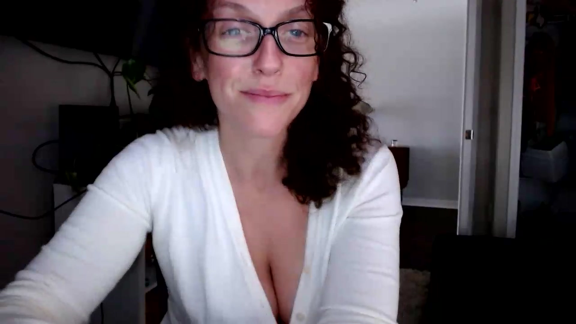 Gallery image thumbnail from Sarah_Stark's myfreecams stream on, 08/25/2026, 17:22 image 5 of 20