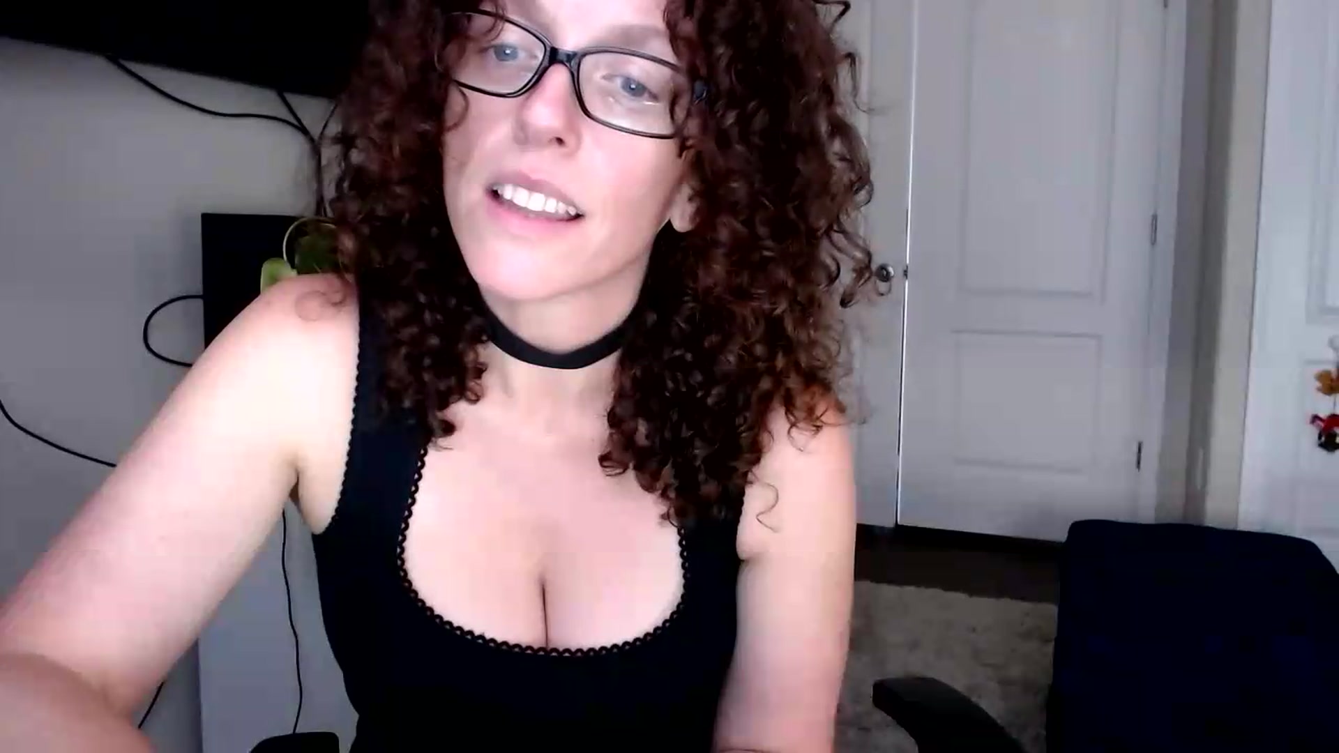 Gallery image thumbnail from Sarah_Stark's myfreecams stream on, 08/28/2026, 12:57 image 15 of 20