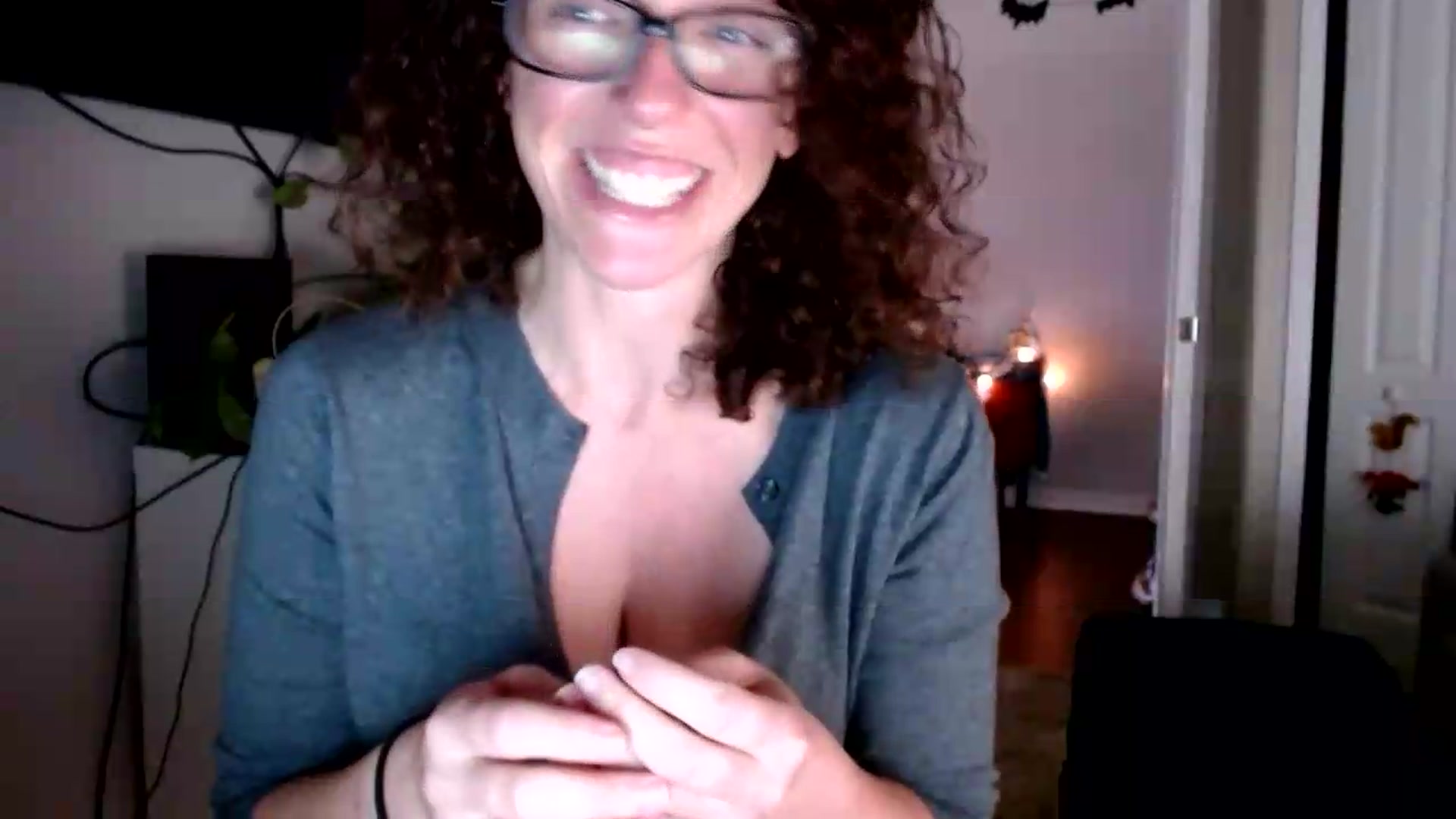 Gallery image thumbnail from Sarah_Stark's myfreecams stream on, 09/08/2026, 13:02 image 7 of 20