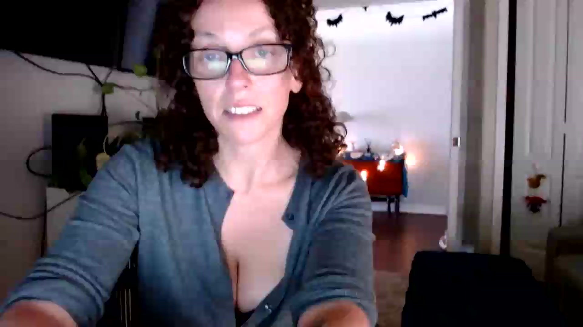 Gallery image thumbnail from Sarah_Stark's myfreecams stream on, 09/08/2026, 13:34 image 19 of 20